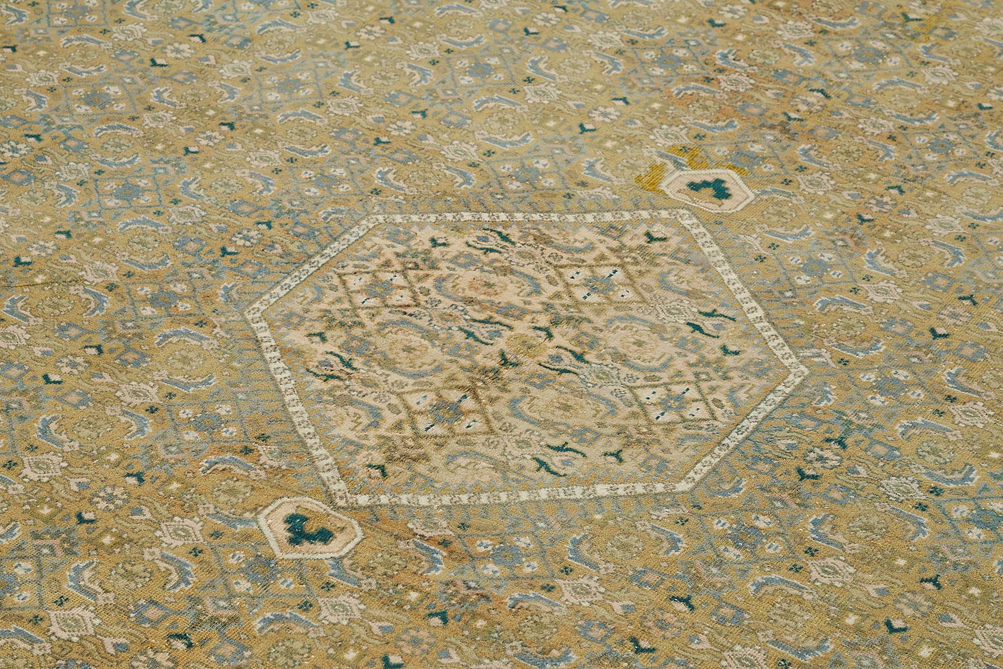 Beige Persian Antique — 2.98 x 3.90