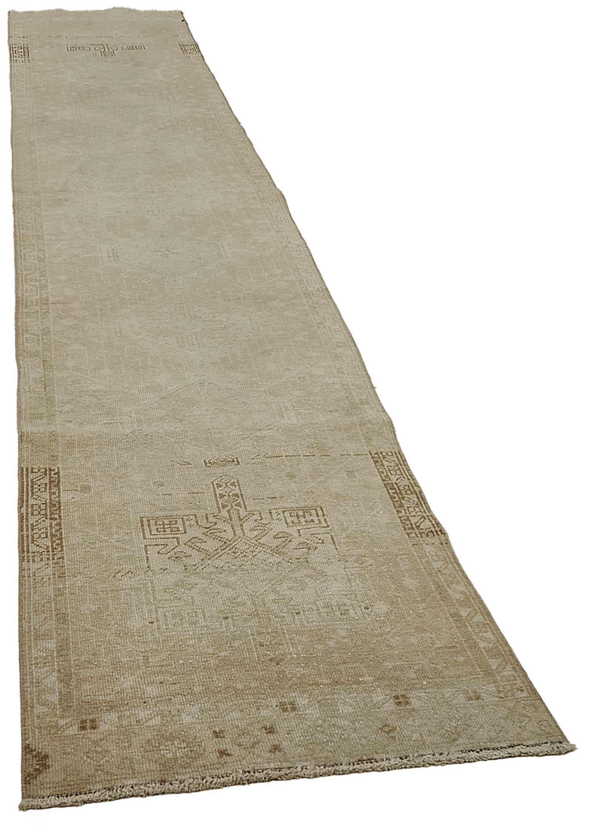 Beige Persian Antique — 0.82 x 4.27
