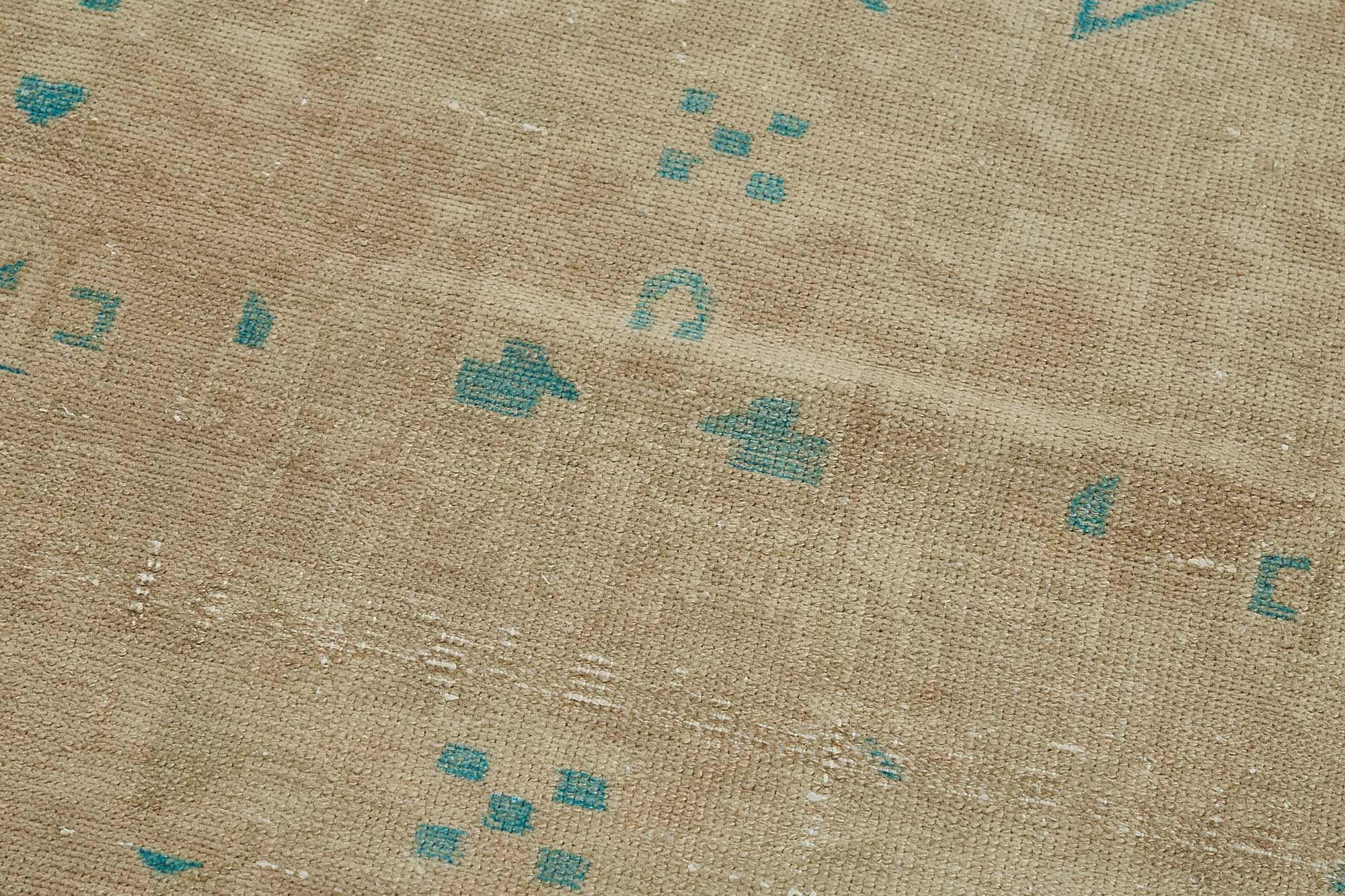 Beige Persian Antique — 0.85 x 3.07