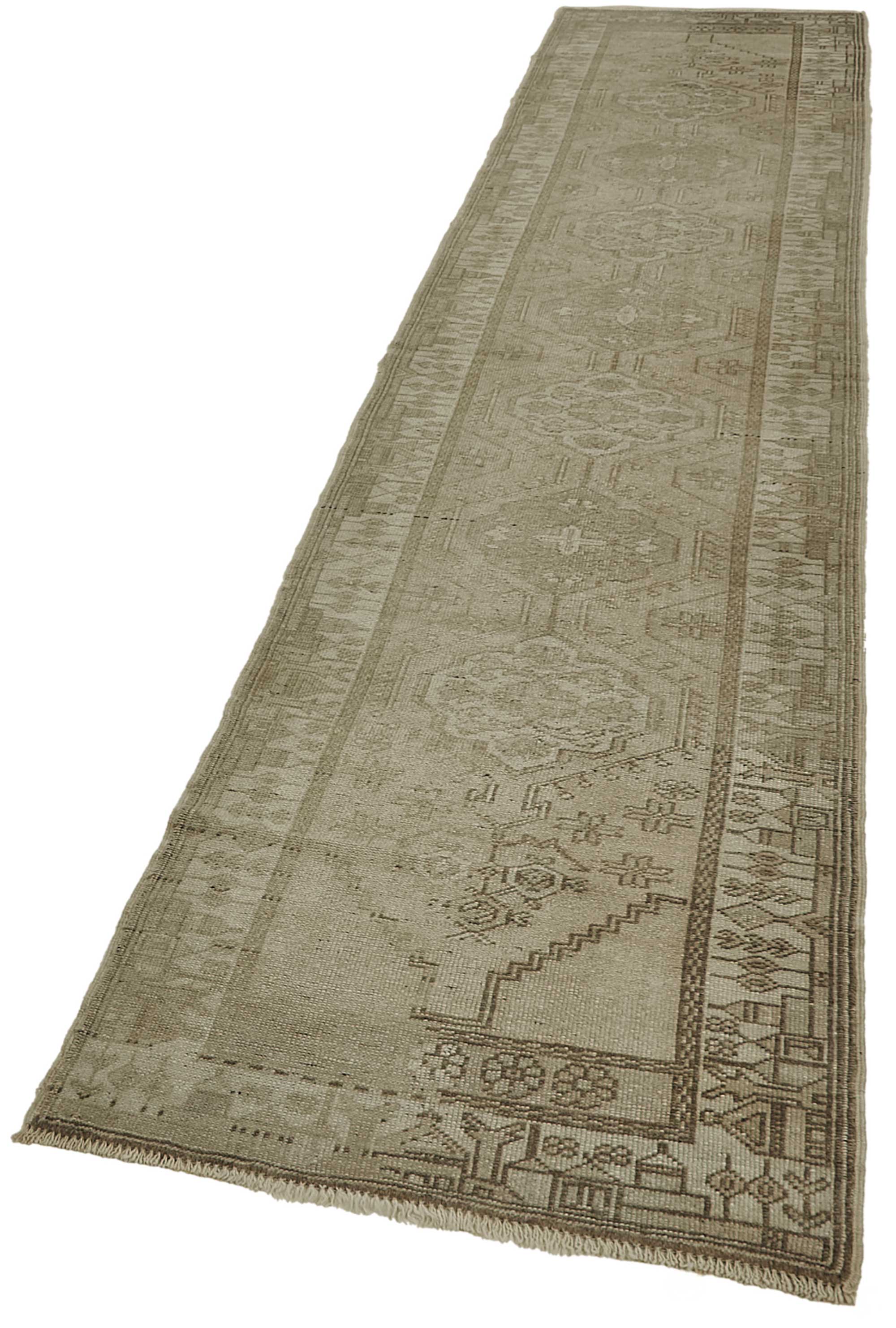 Beige Persian Antique — 0.75 x 3.77