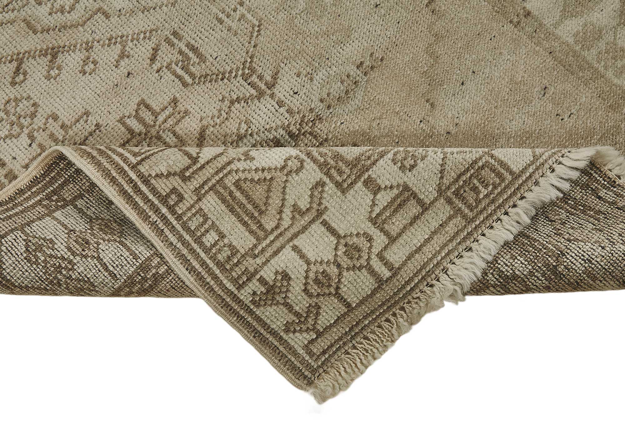 Beige Persian Antique — 0.75 x 3.77