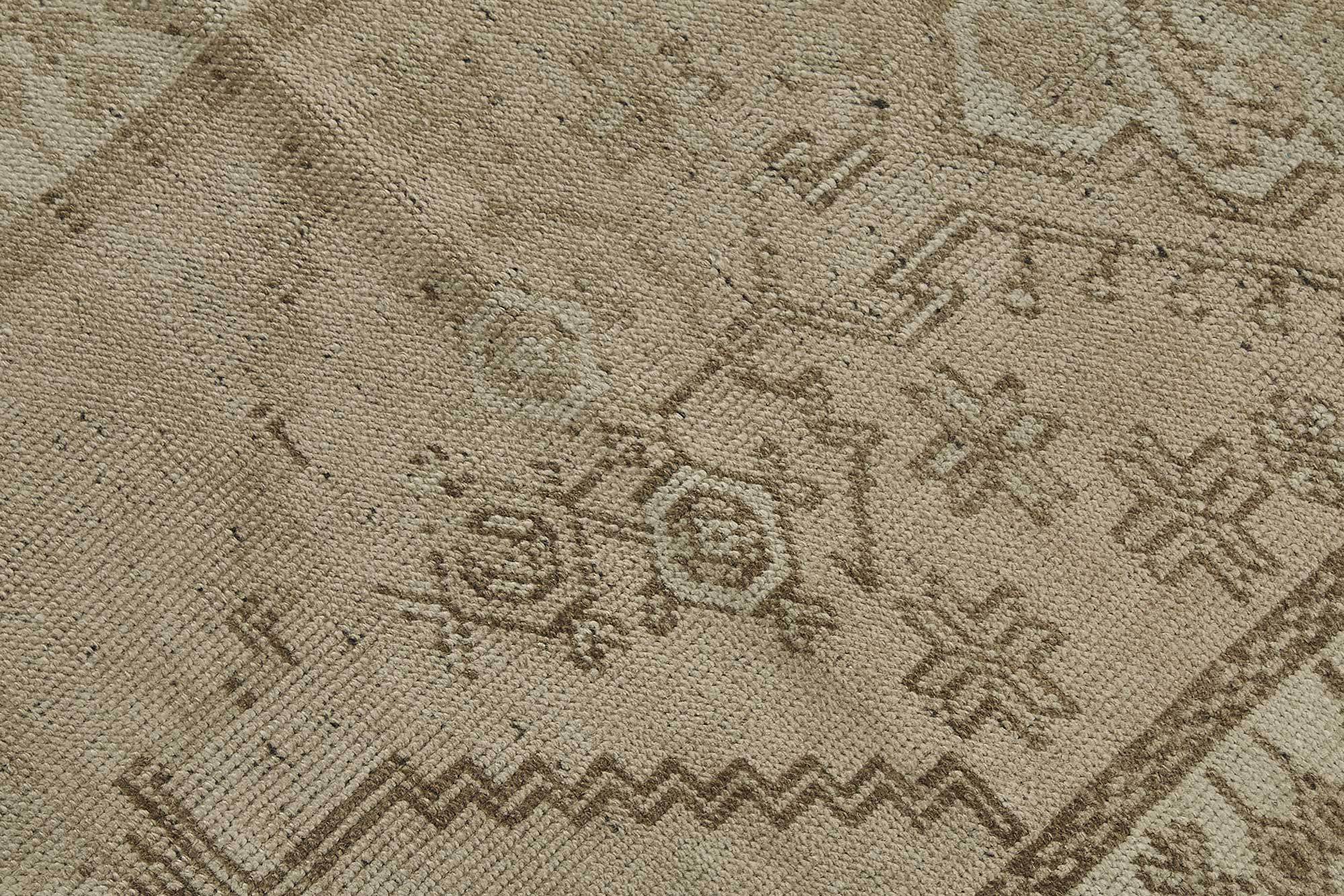 Beige Persian Antique — 0.75 x 3.77