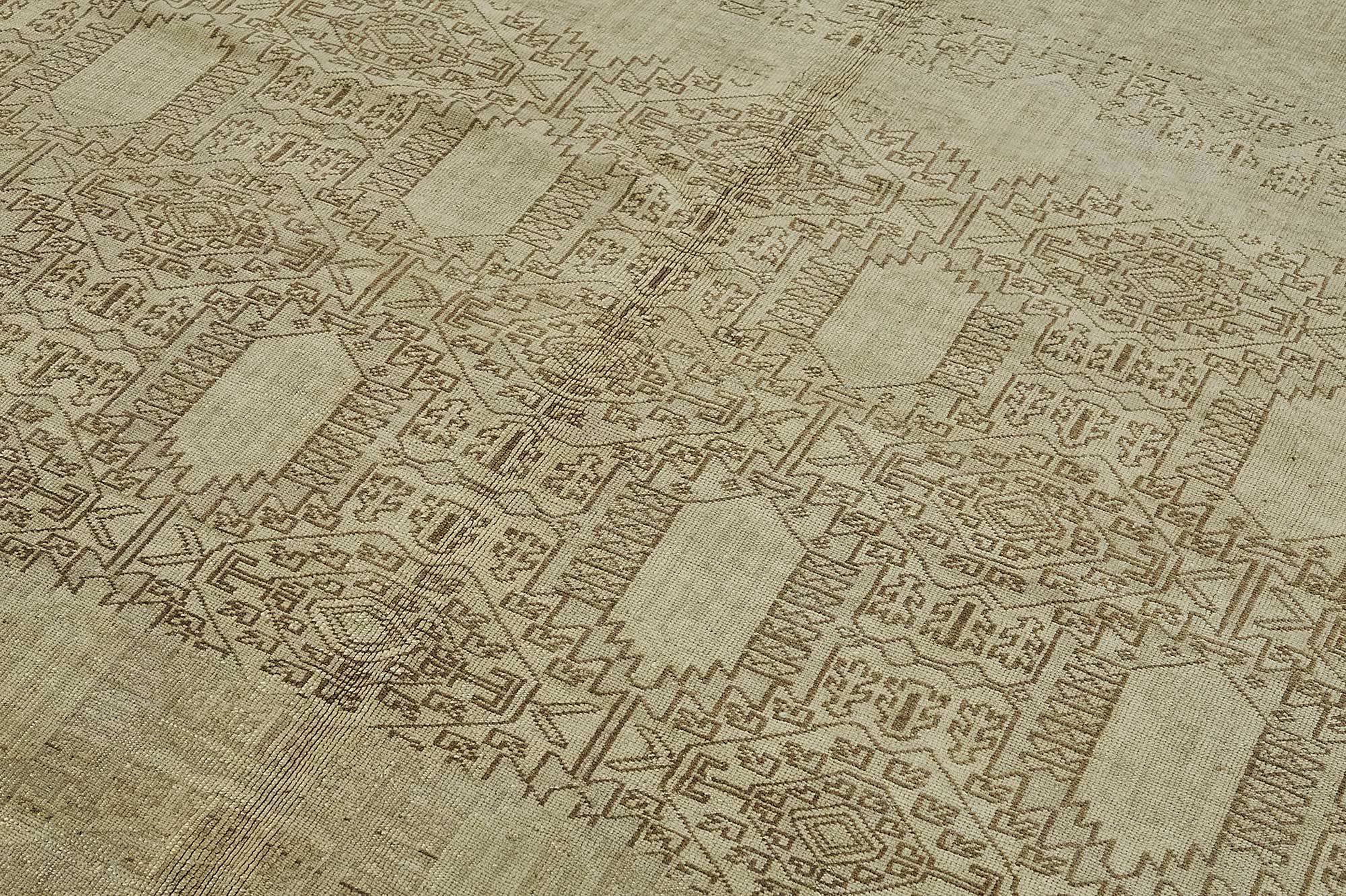 Beige Persian Antique — 2.00 x 3.00