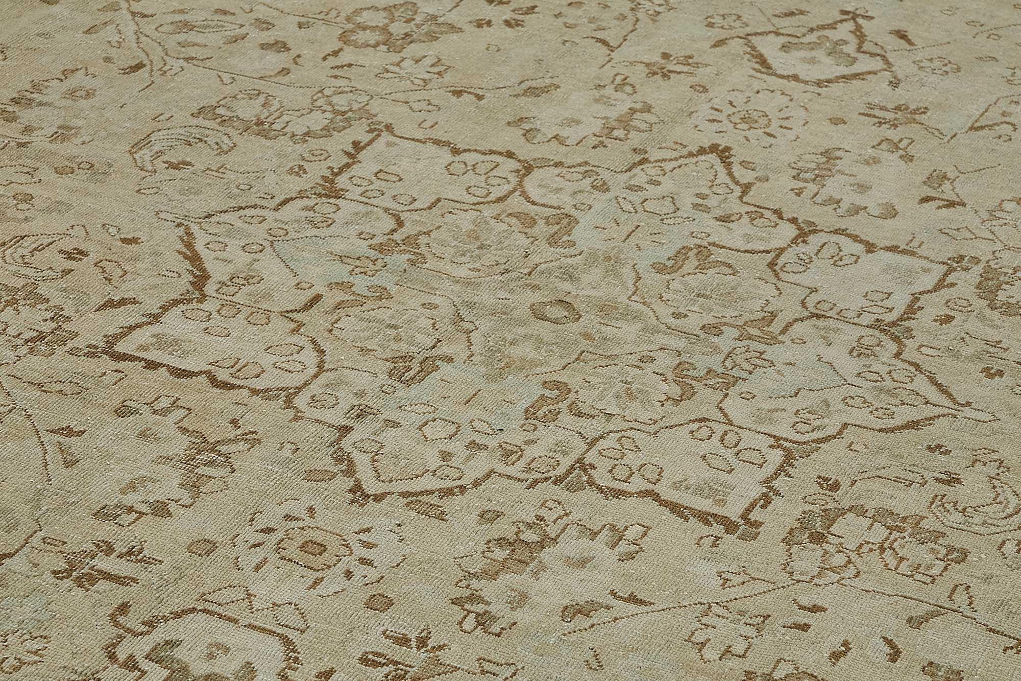 Beige Persian Antique — 3.25 x 5.30