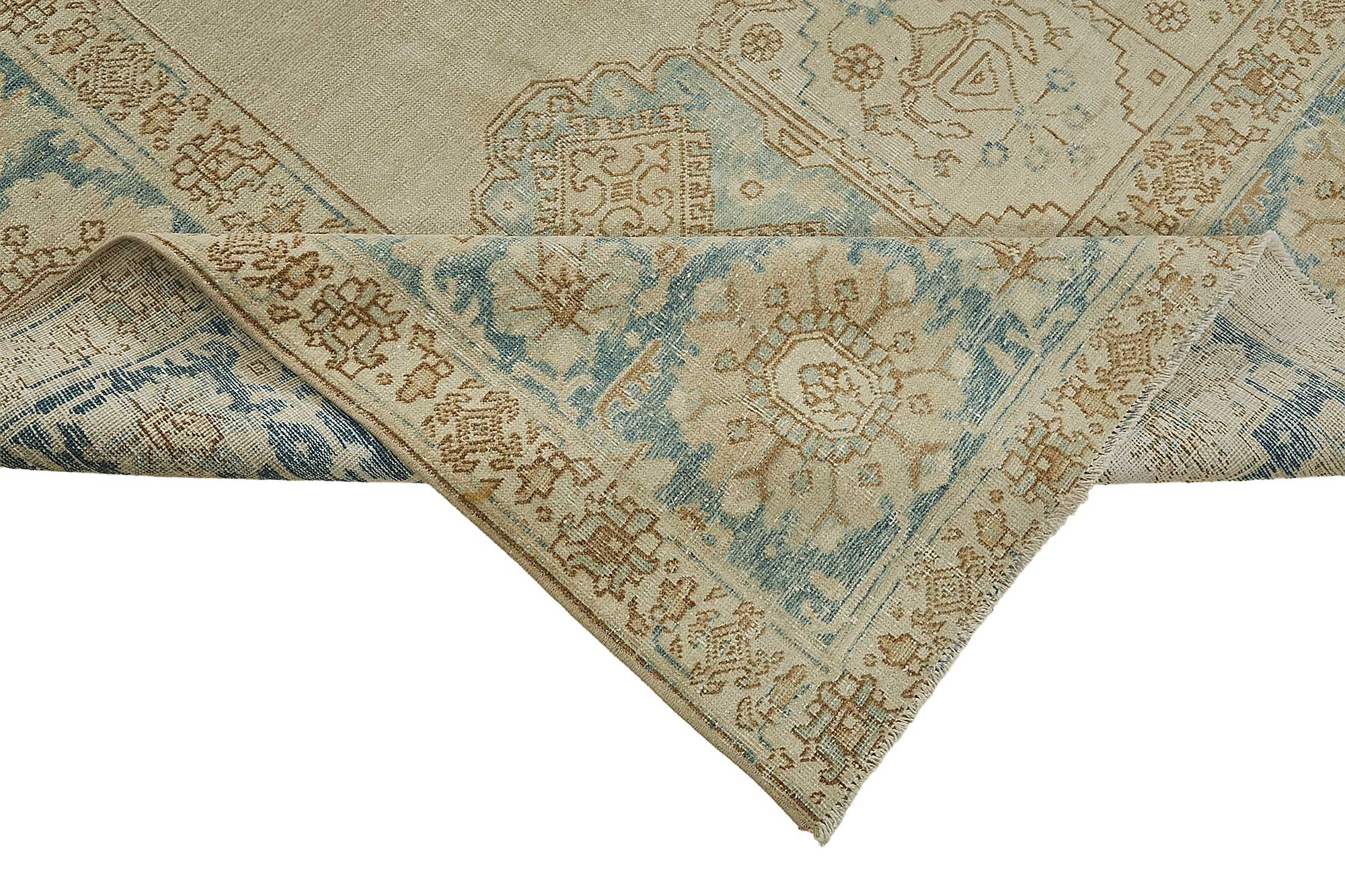 Beige Persian Antique — 2.72 x 3.76