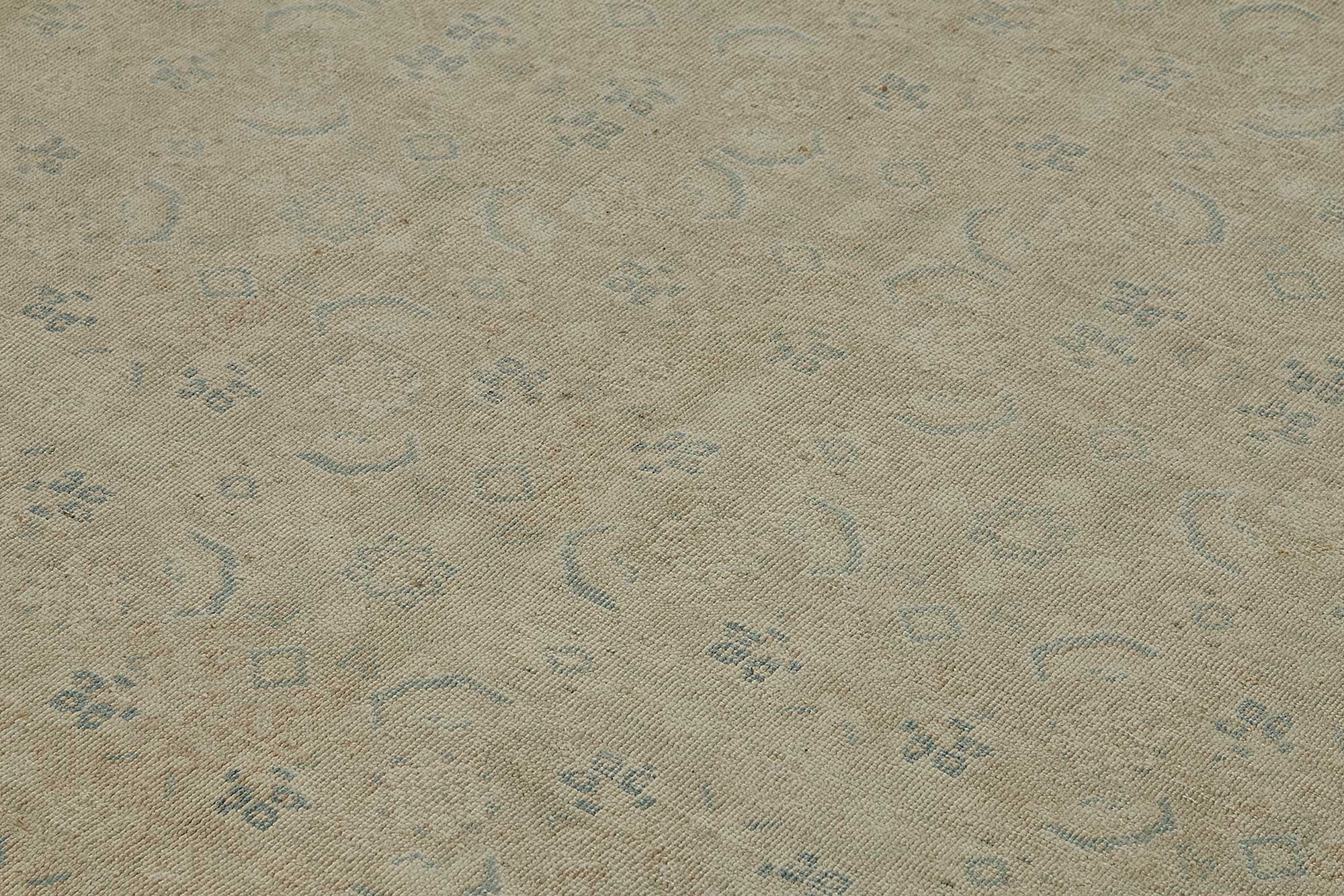 Beige Persian Antique — 2.73 x 3.83
