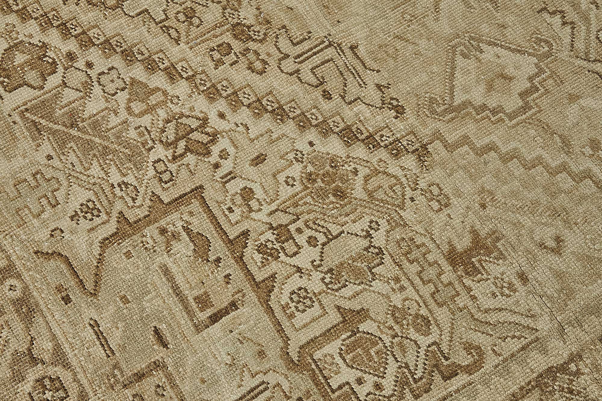 Beige Persian Antique — 2.56 x 3.45