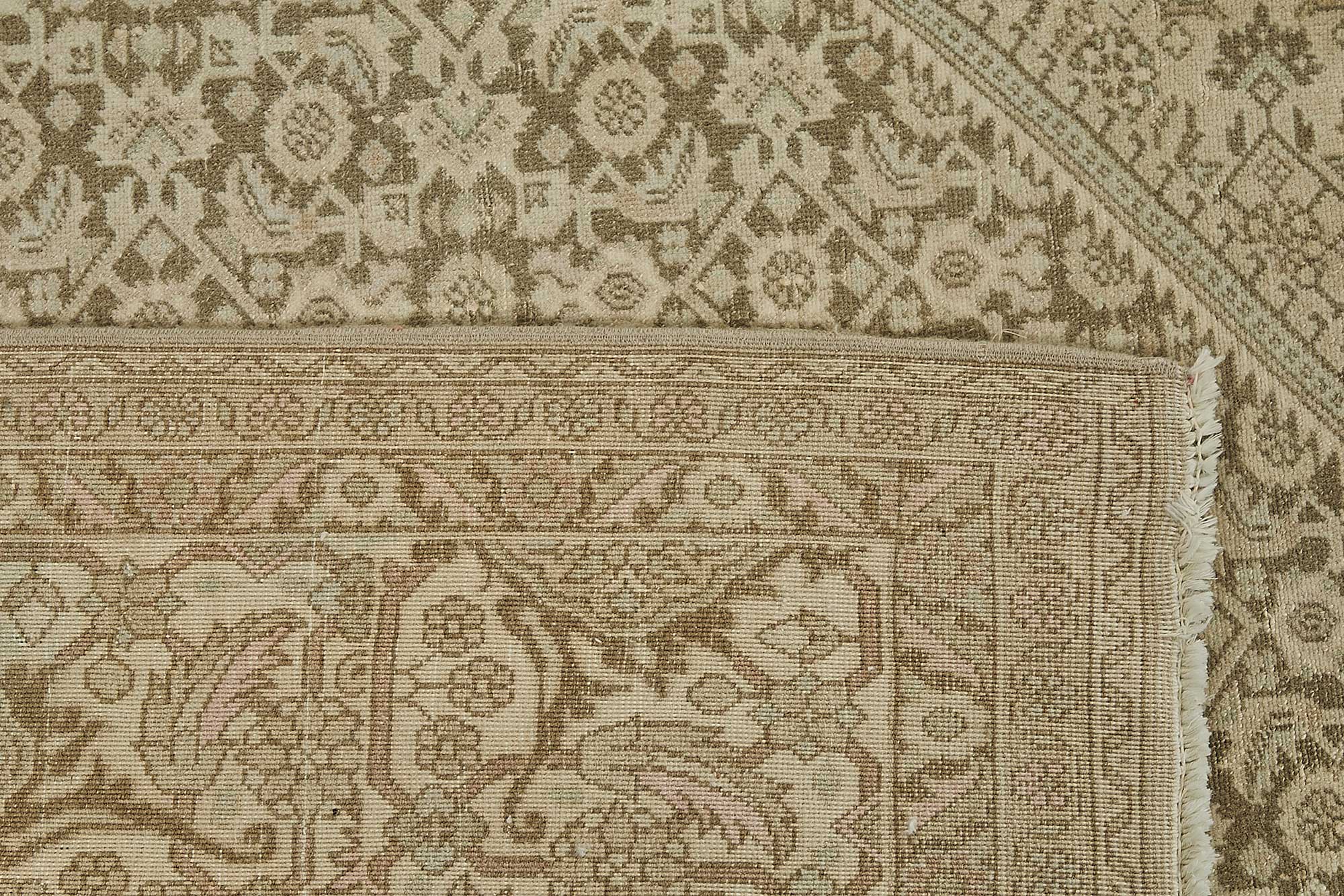 Beige Persian Antique — 2.96 x 3.93