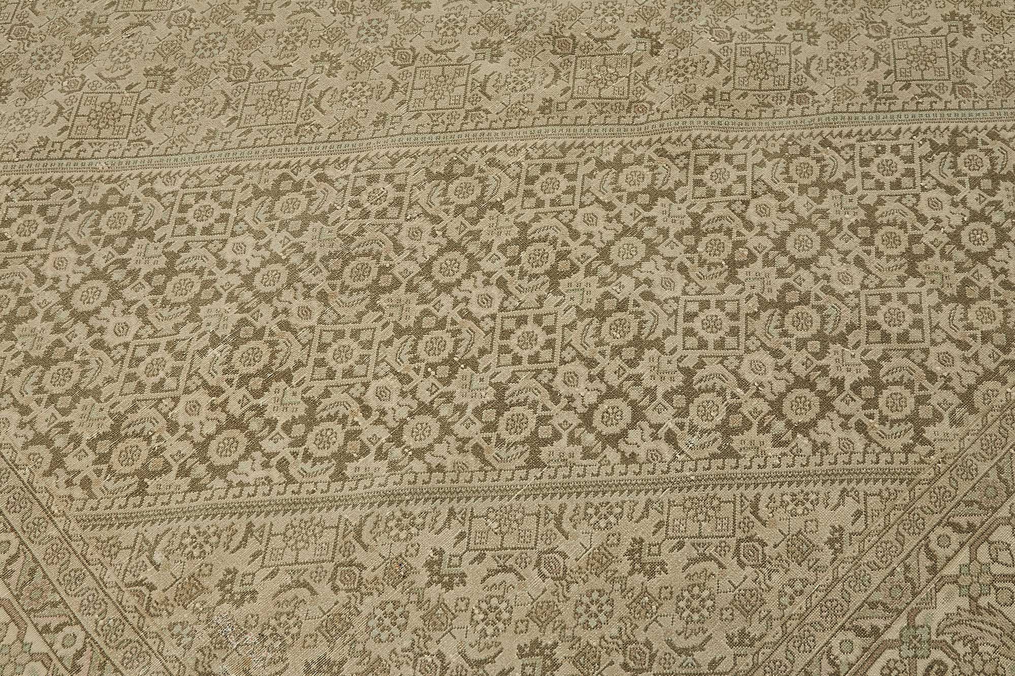 Beige Persian Antique — 2.96 x 3.93