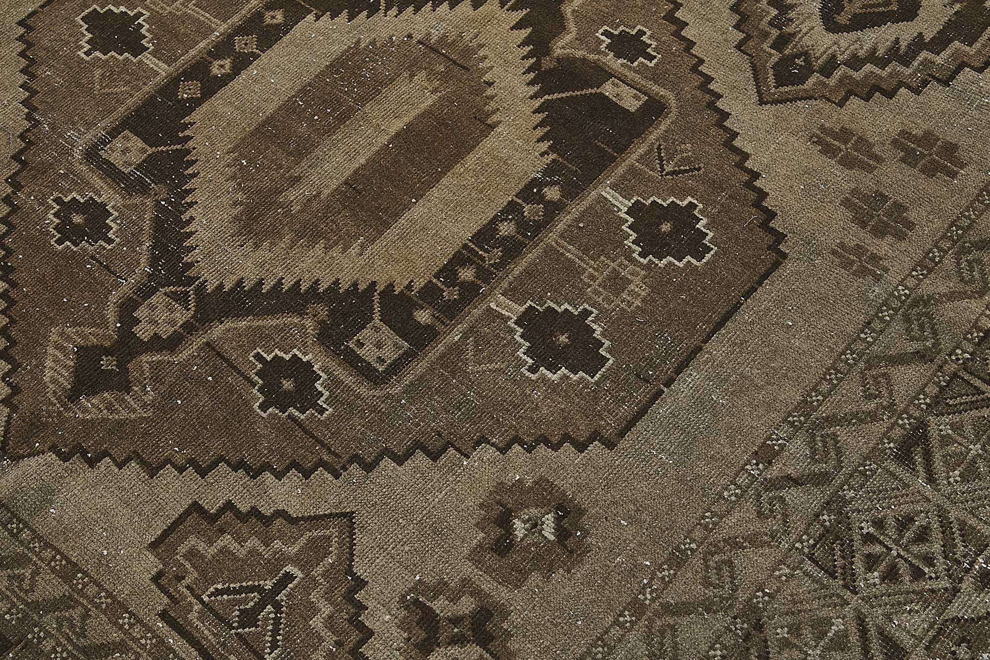 Beige Persian Antique — 1.63 x 3.87