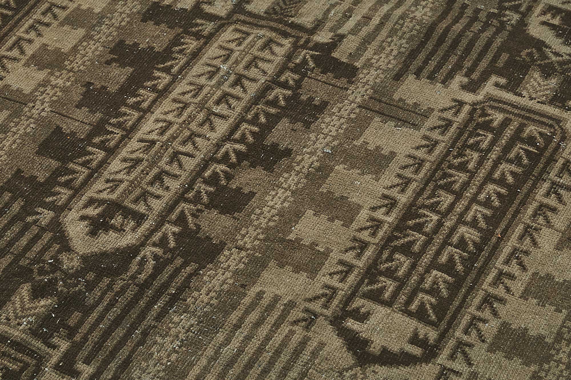 Beige Persian Antique — 1.97 x 3.00