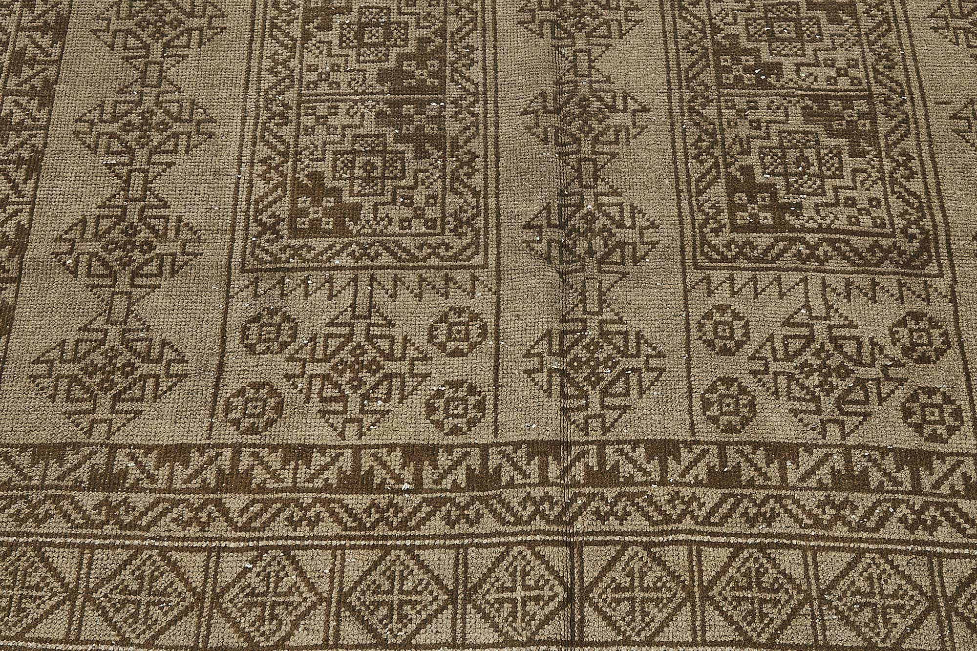 Beige Persian Antique — 1.90 x 2.96