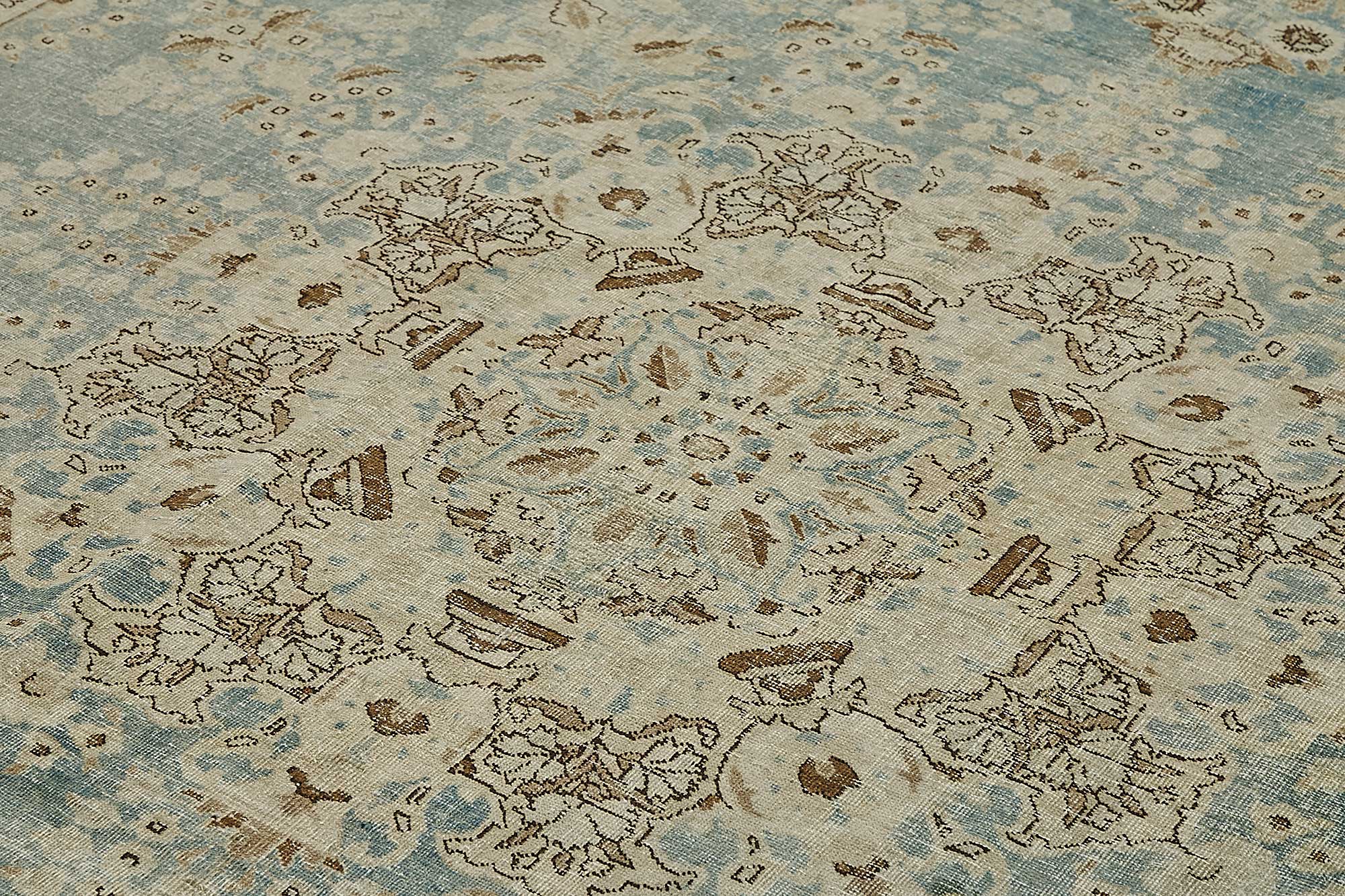 Beige Persian Antique — 2.77 x 3.80