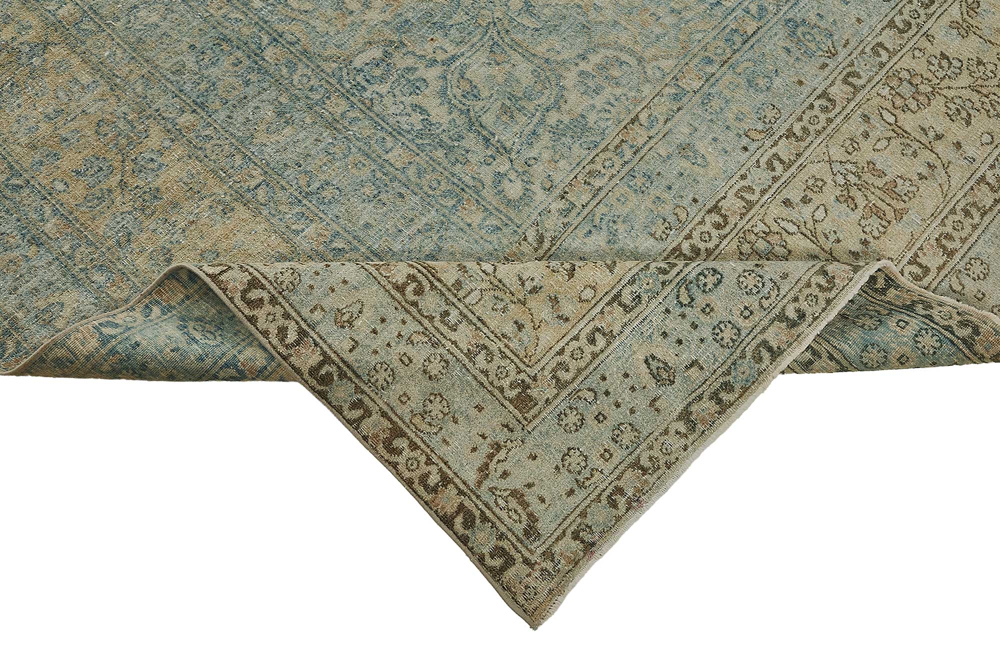 Beige Persian Antique — 2.54 x 3.96