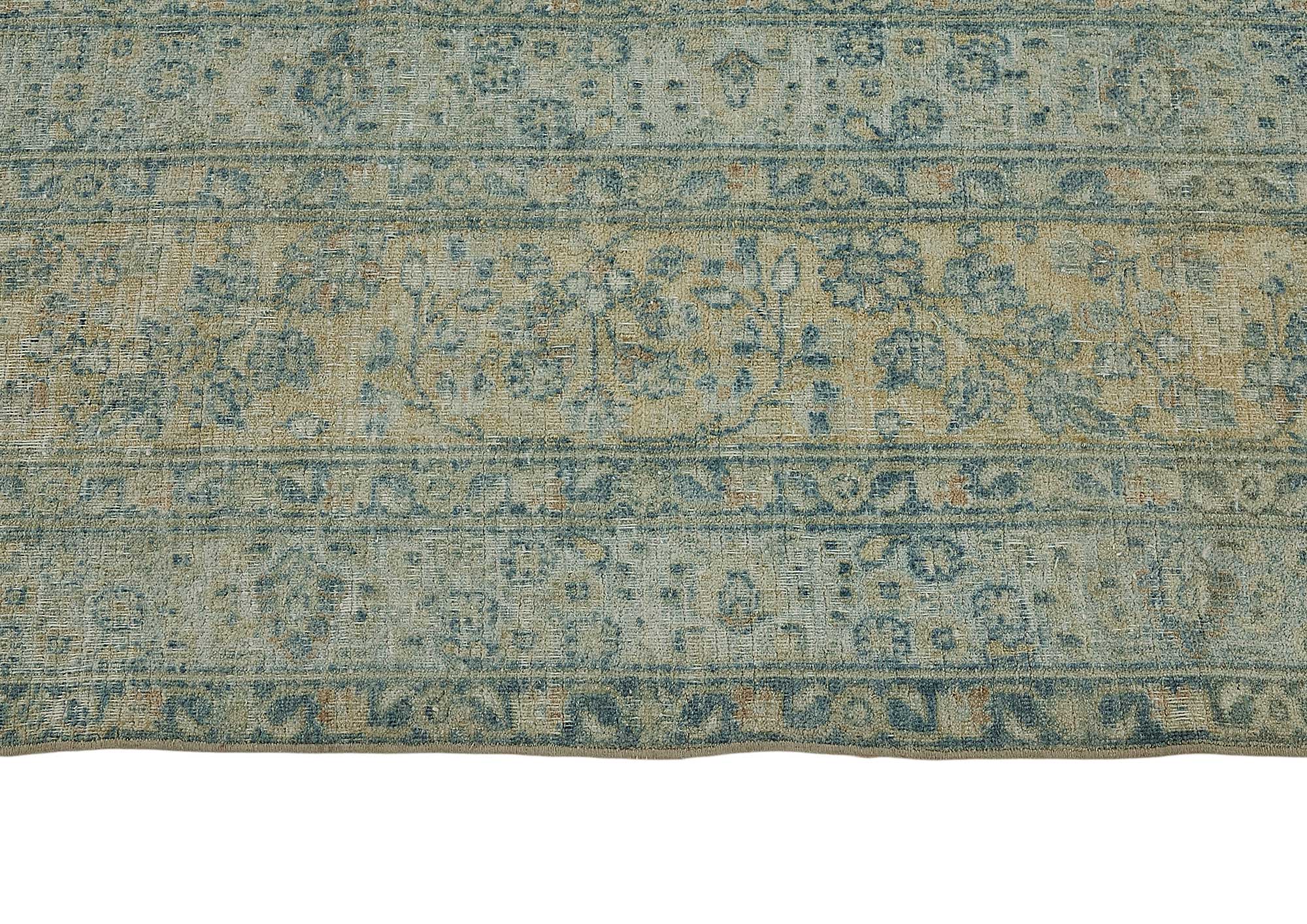 Beige Persian Antique — 2.54 x 3.96