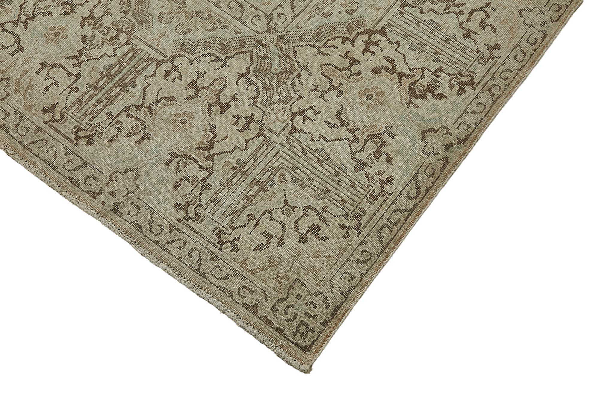 Beige Persian Antique — 2.86 x 3.76