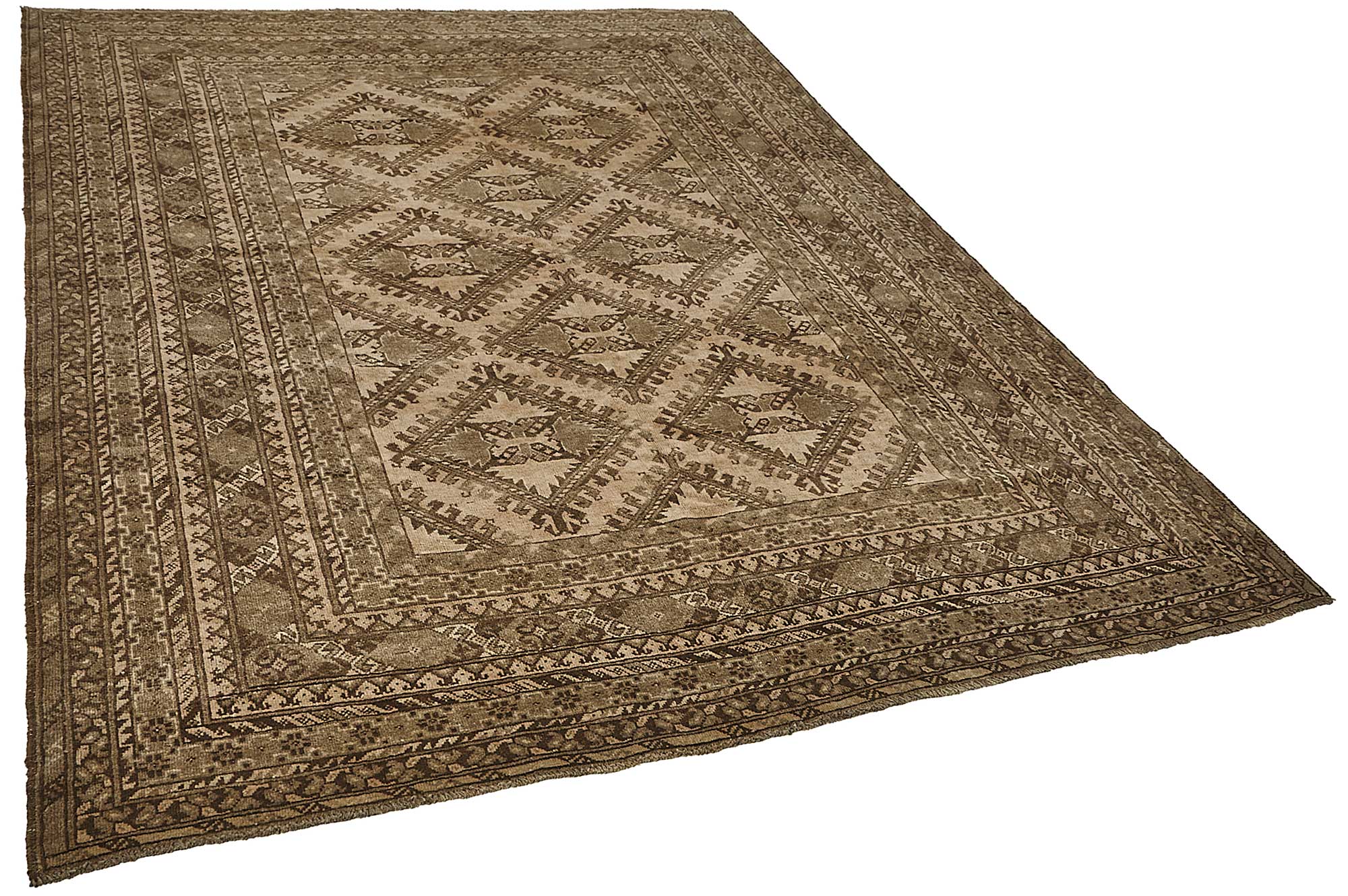 Bisque Persian — 2.00 x 2.64