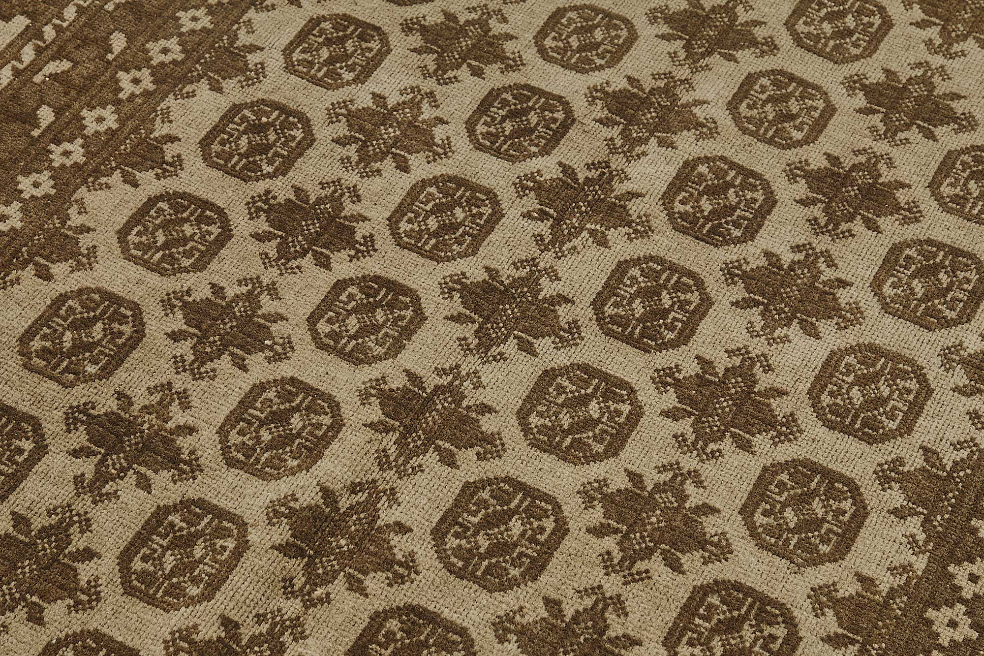 Ivory Persian — 1.58 x 2.42