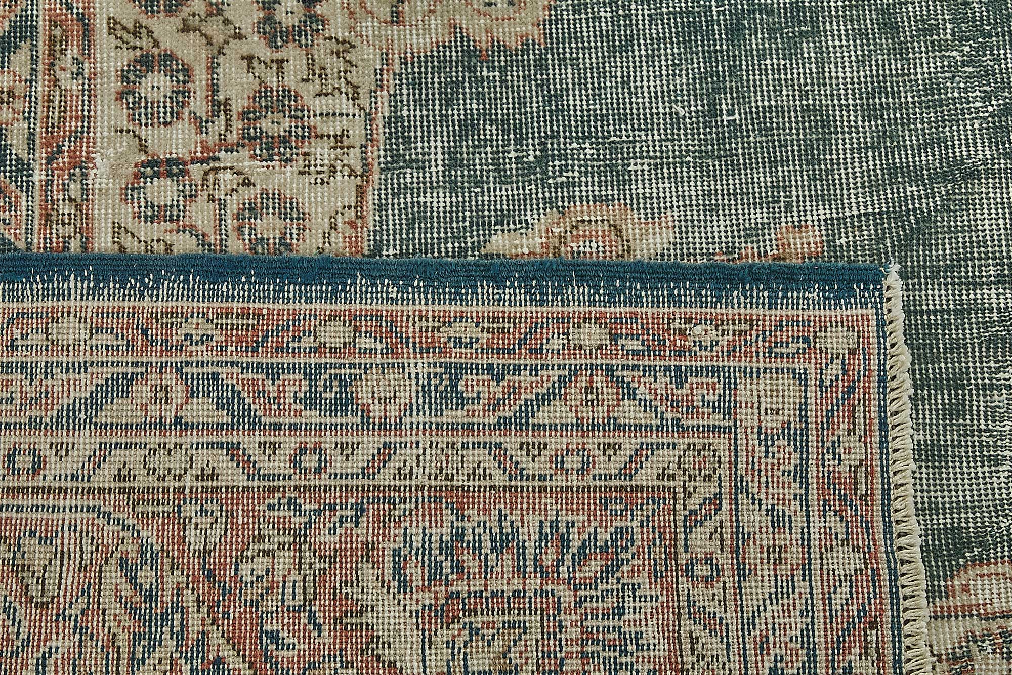 Pearl Persian — 2.74 x 3.53