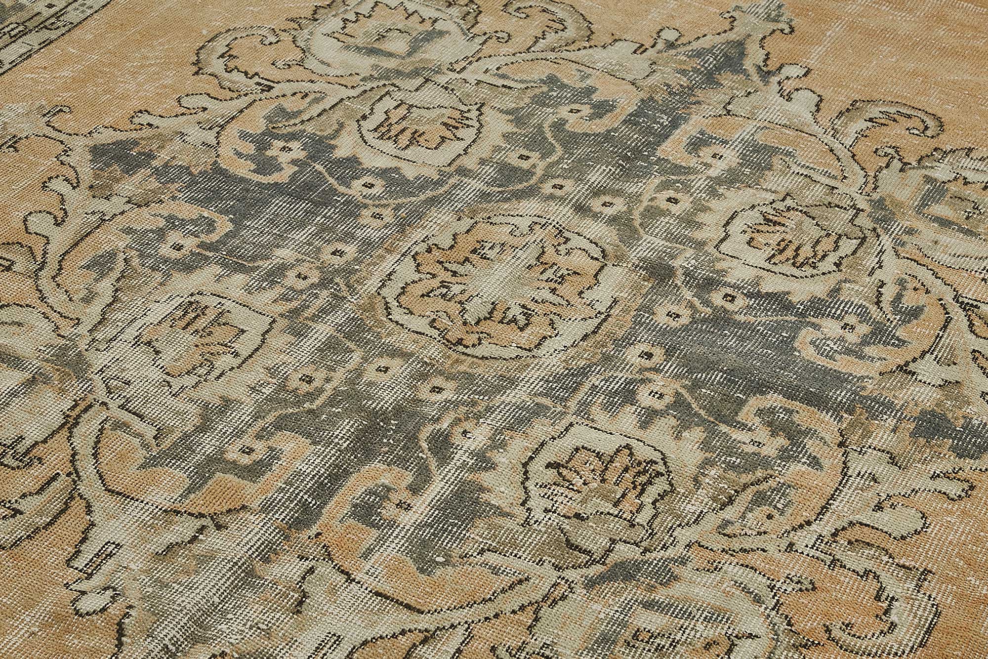 Alabaster Persian — 2.35 x 3.50
