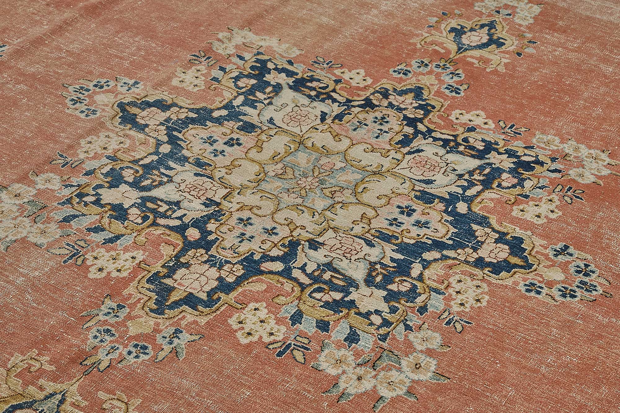 Pearl Persian — 3.02 x 4.20