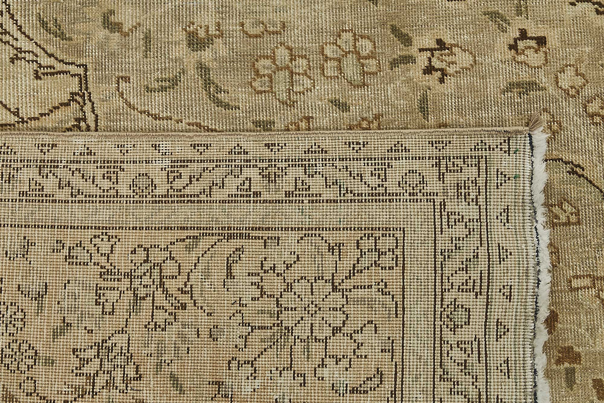 Alabaster Persian — 2.33 x 3.25