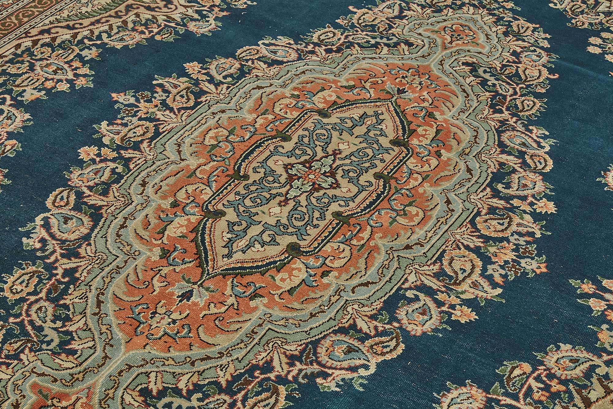 Bisque Persian — 2.47 x 3.37