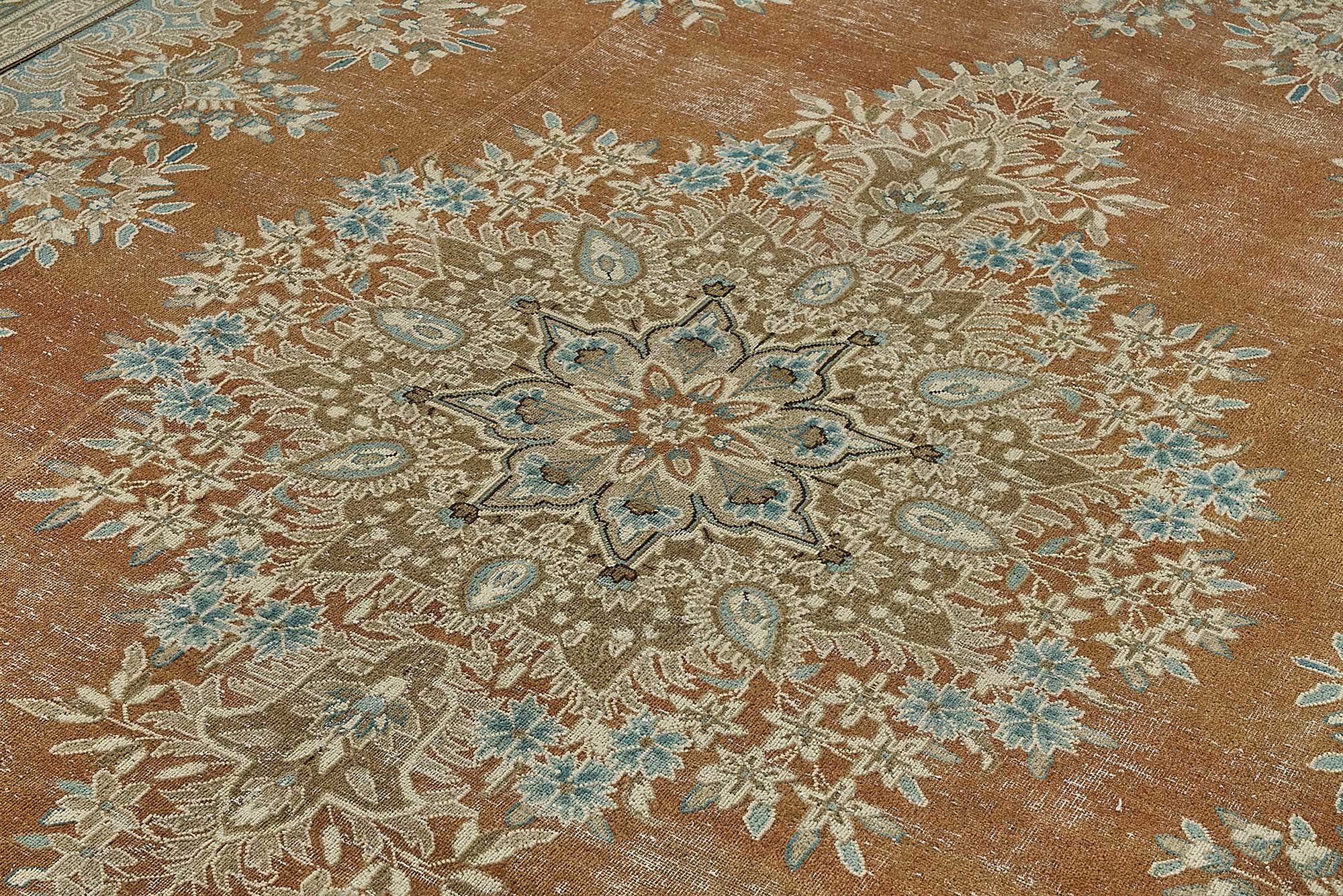 Sand Persian — 2.75 x 3.78