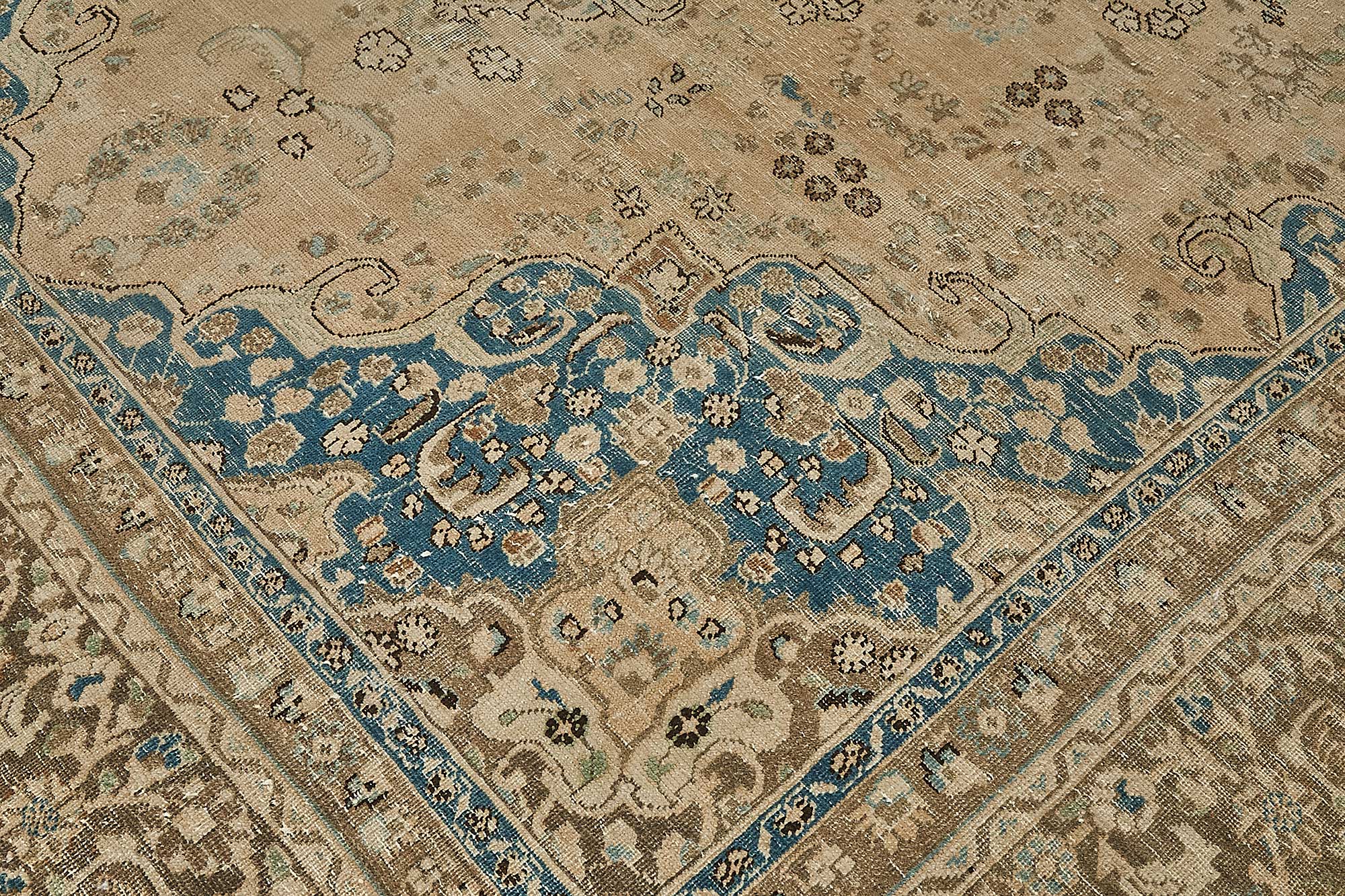 Wheat Persian — 2.91 x 3.78
