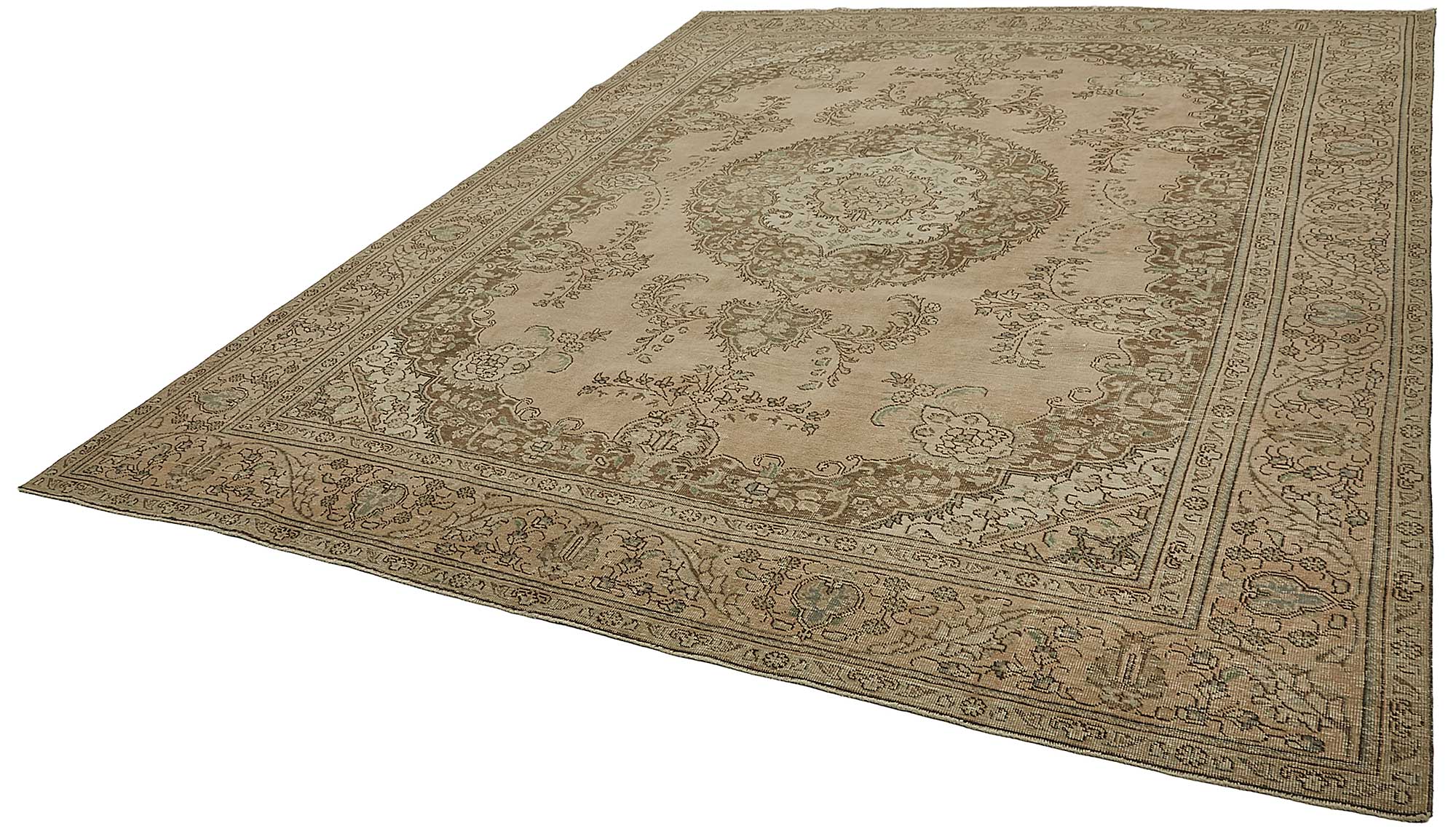 Pearl Persian — 2.91 x 3.78