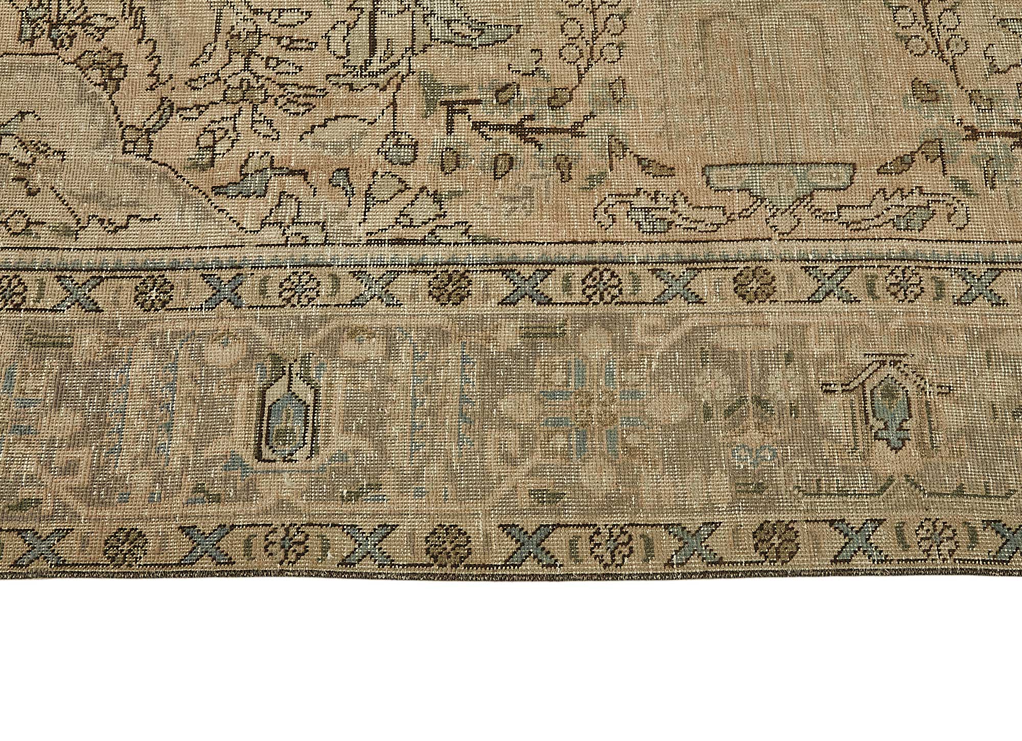 Ivory Persian — 2.89 x 3.81