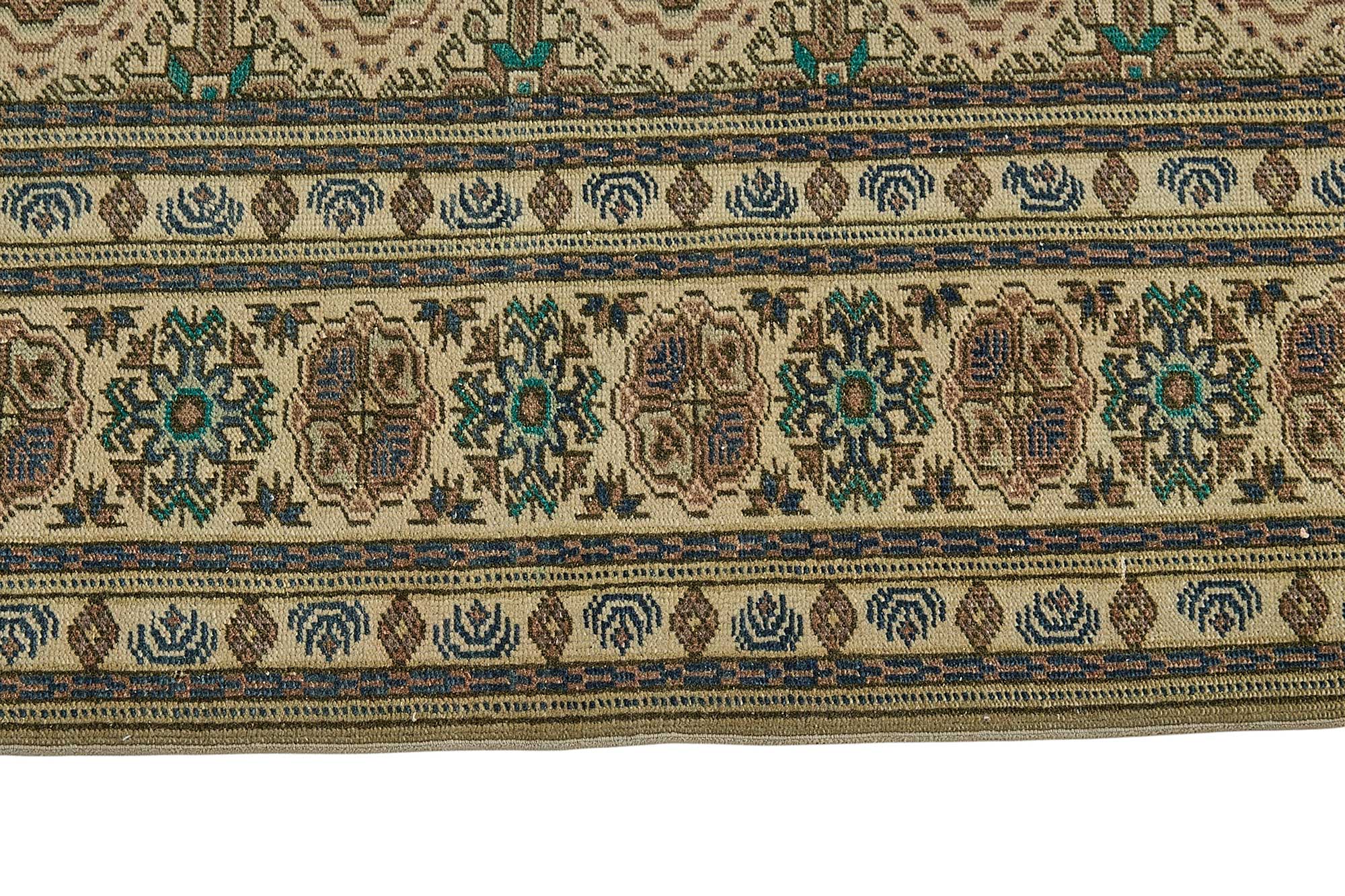 Alabaster Persian — 2.46 x 3.57