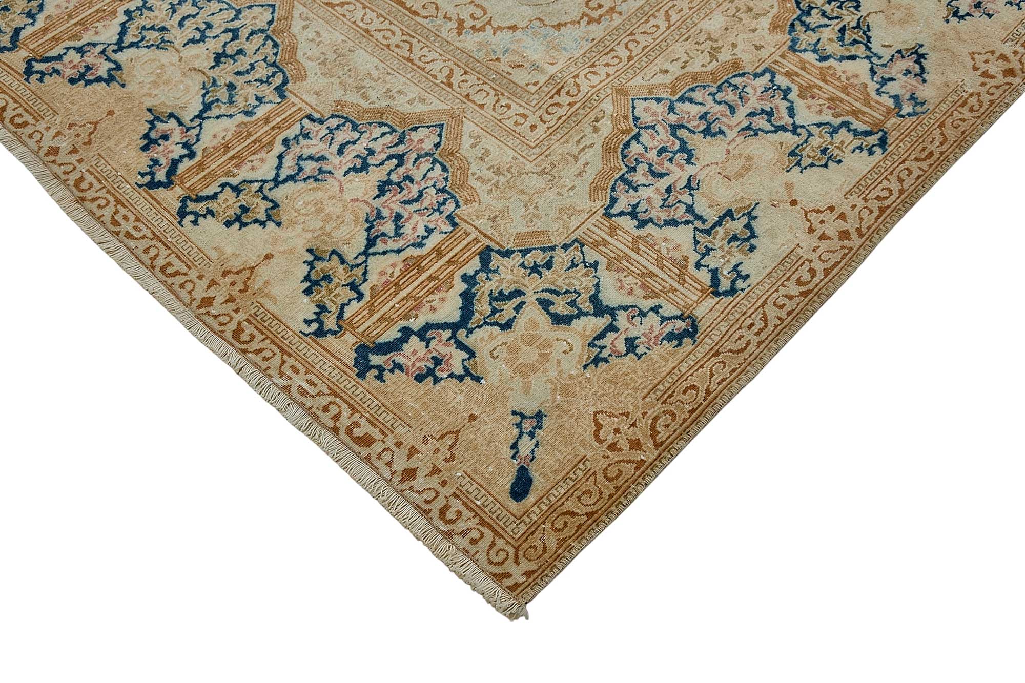 Ivory Persian — 2.84 x 3.90