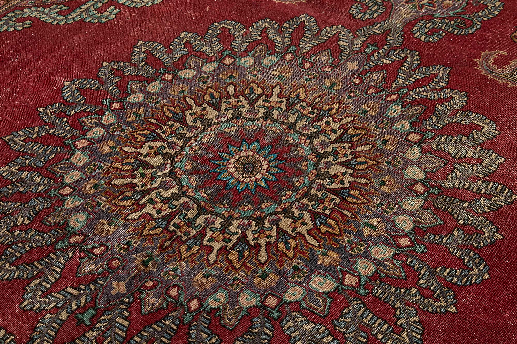 Crimson Persian — 2.77 x 3.80