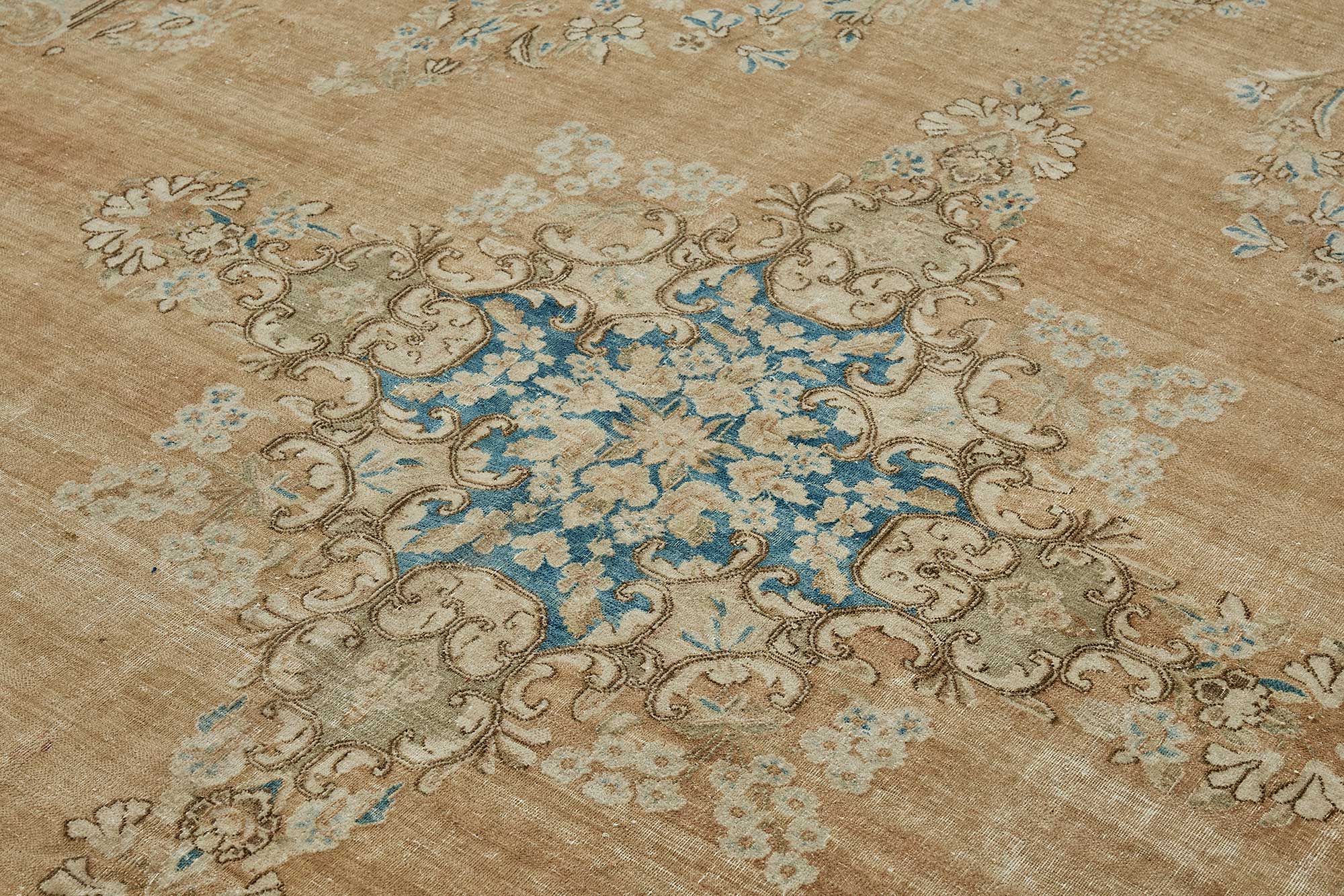 Sand Persian — 2.95 x 3.91