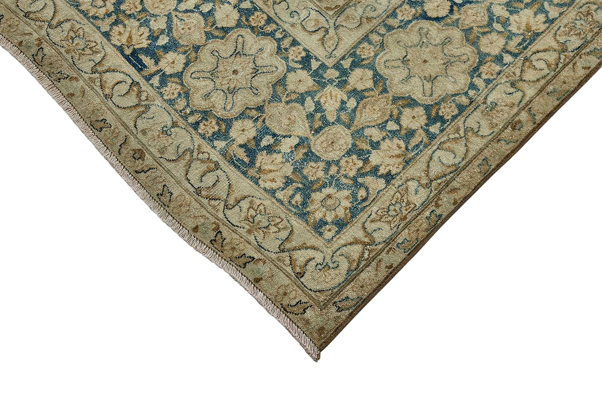 Pearl Persian — 2.90 x 3.89