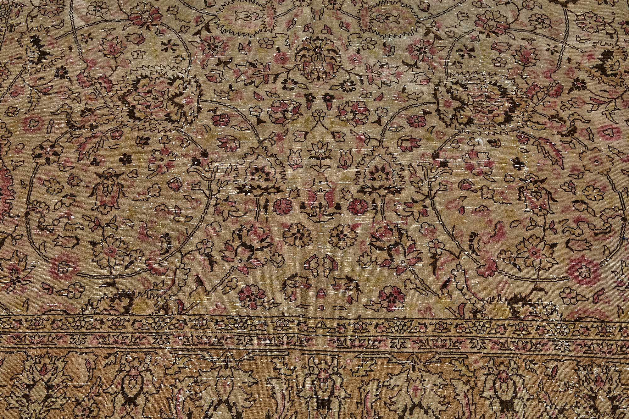 Alabaster Persian — 1.98 x 3.00