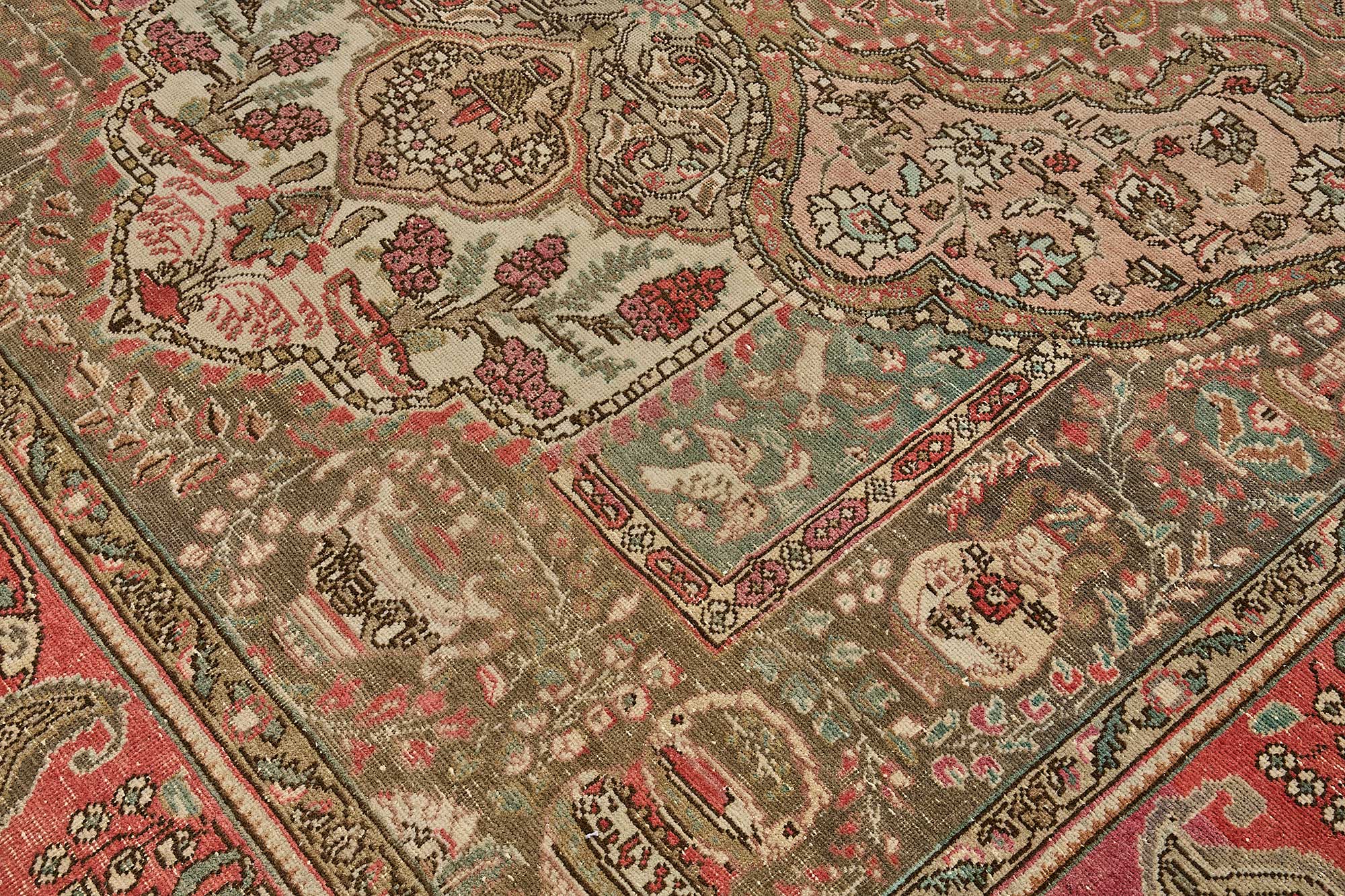 Pearl Persian — 2.48 x 3.30