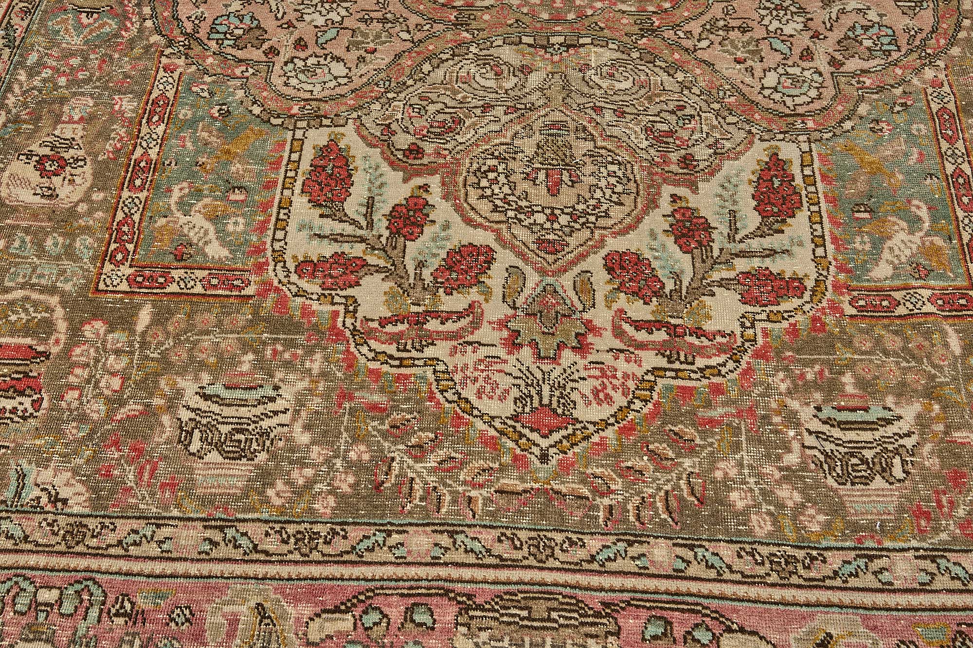 Pearl Persian — 2.48 x 3.30