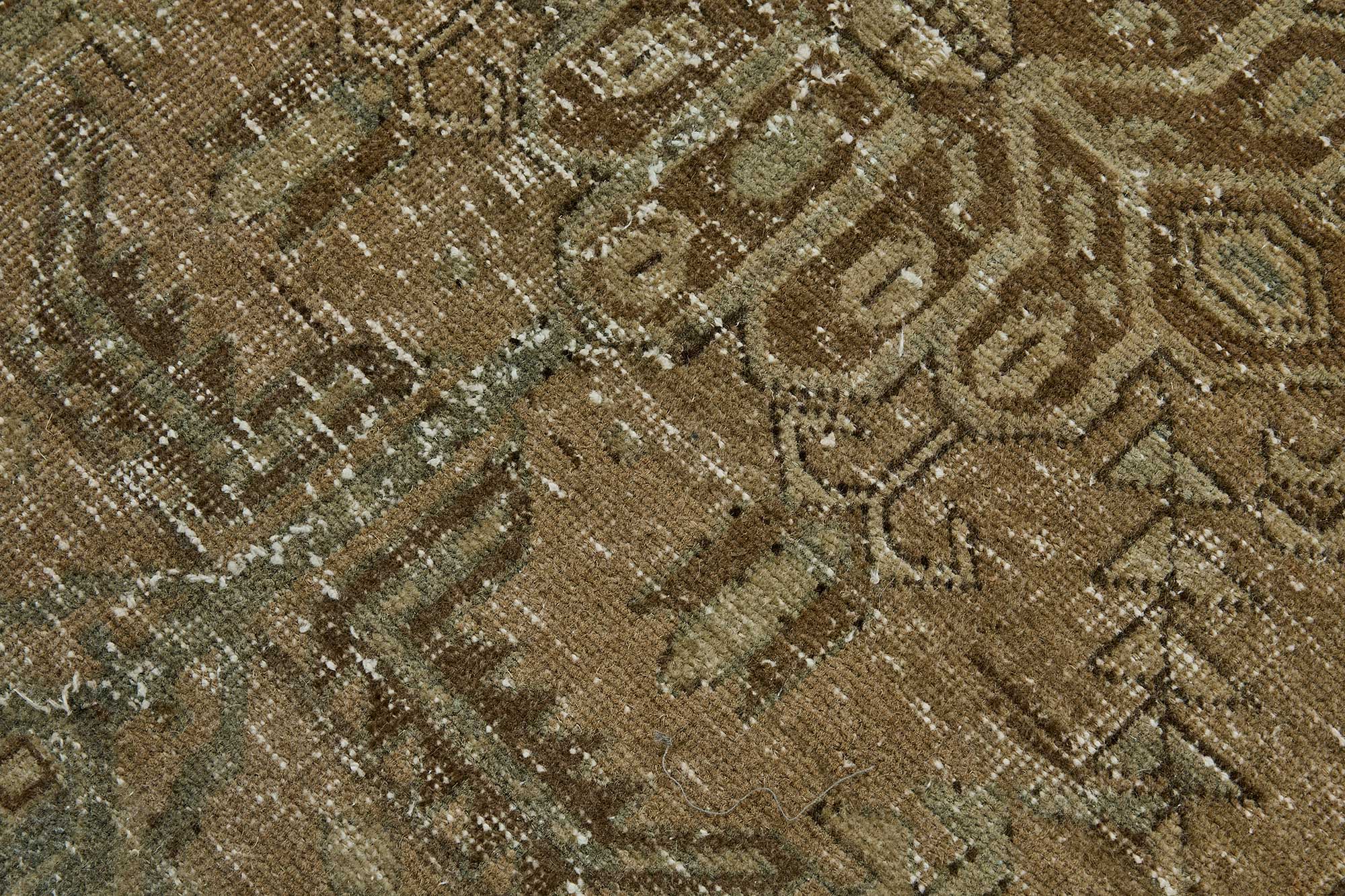 Pearl Persian — 0.97 x 3.32