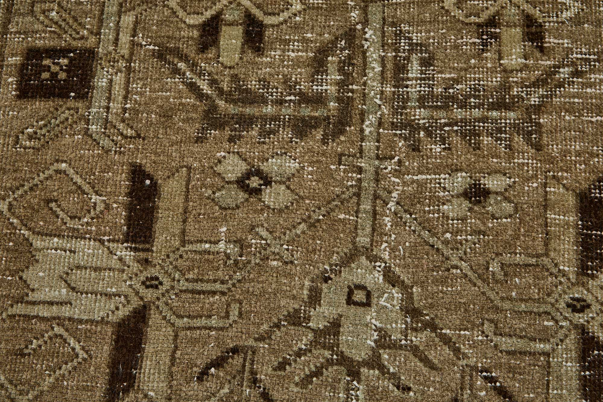 Pearl Persian — 0.97 x 3.32