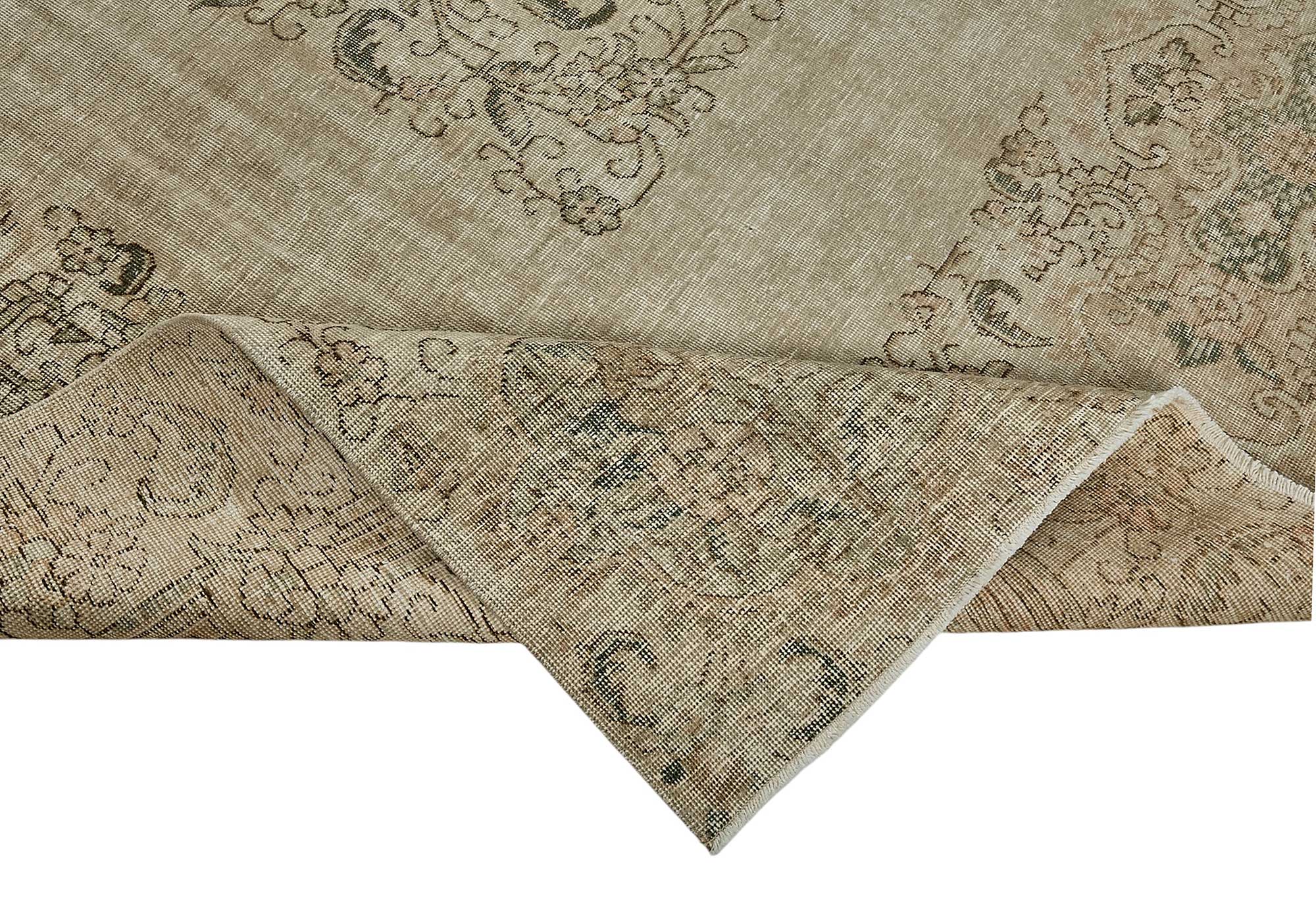 Pearl Persian — 3.03 x 3.96