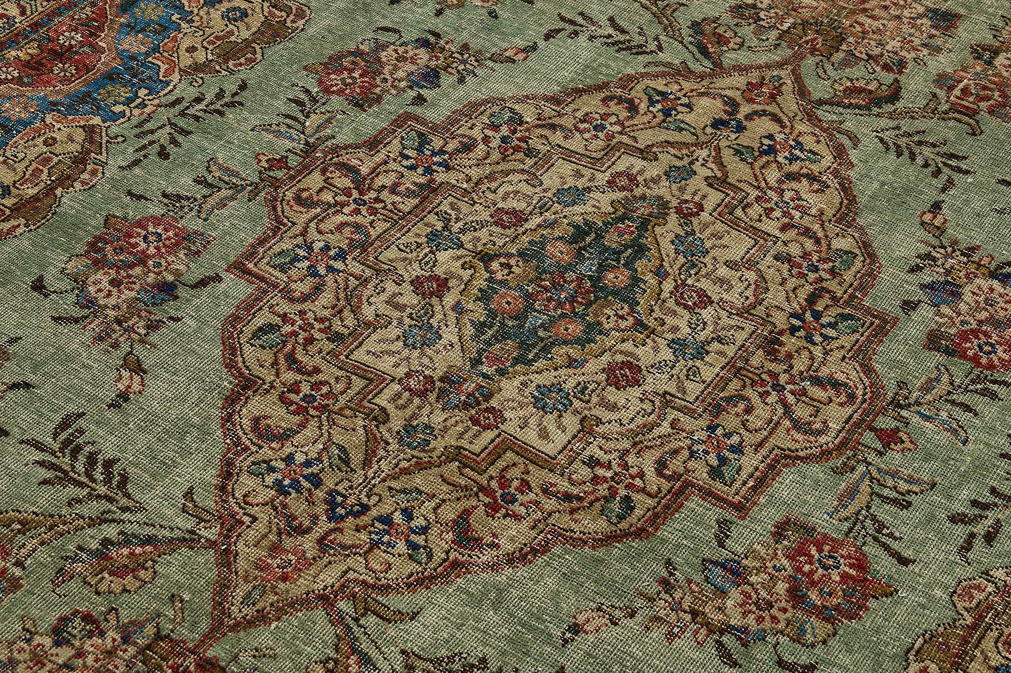 Alabaster Persian — 2.25 x 3.22