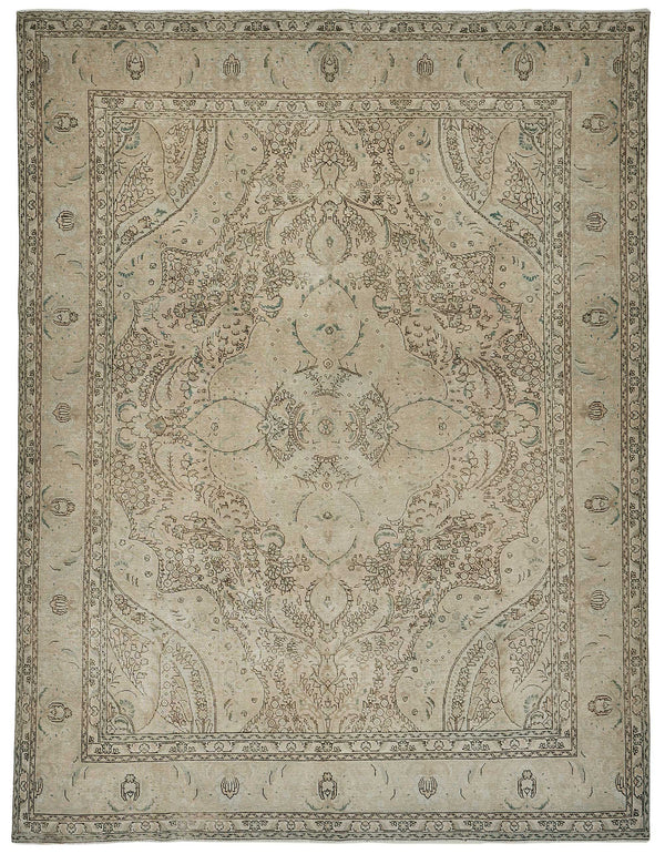 Bisque Persian — 2.96 x 3.85