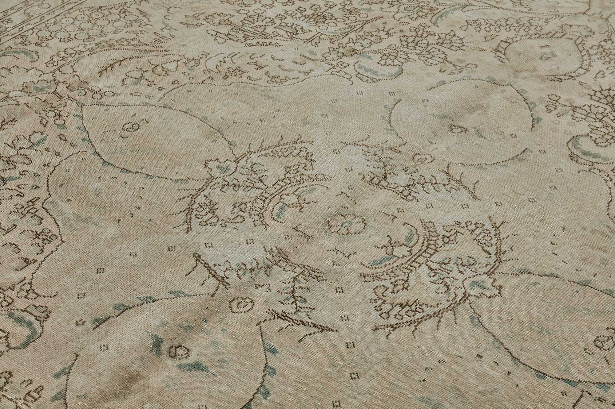 Bisque Persian — 2.96 x 3.85