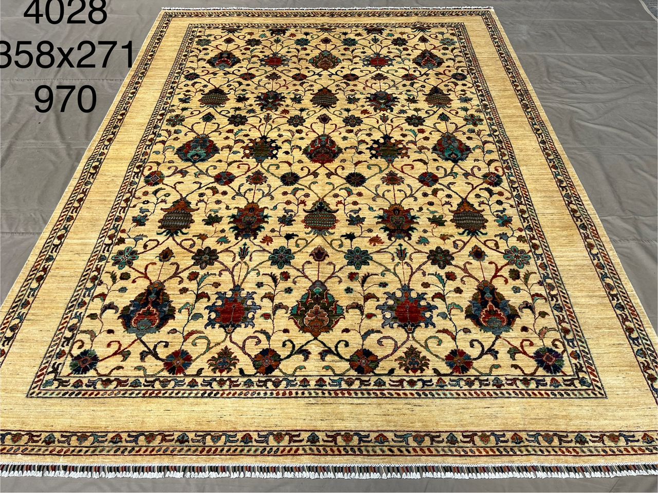 Afghan Rug 026 - 271x358 cm