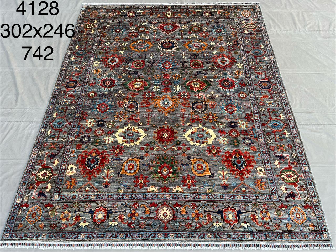 Afghan Rug 017 - 246x302 cm