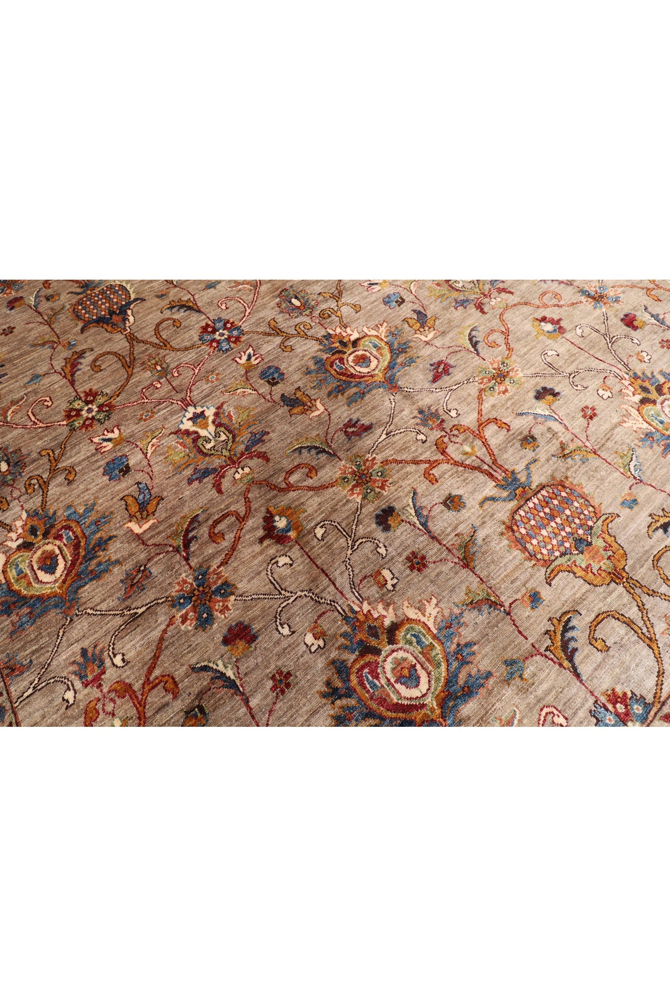 Handmade Suzani, very fine woven area rug Size: 275 x 365 cm, 9 x 12 ft