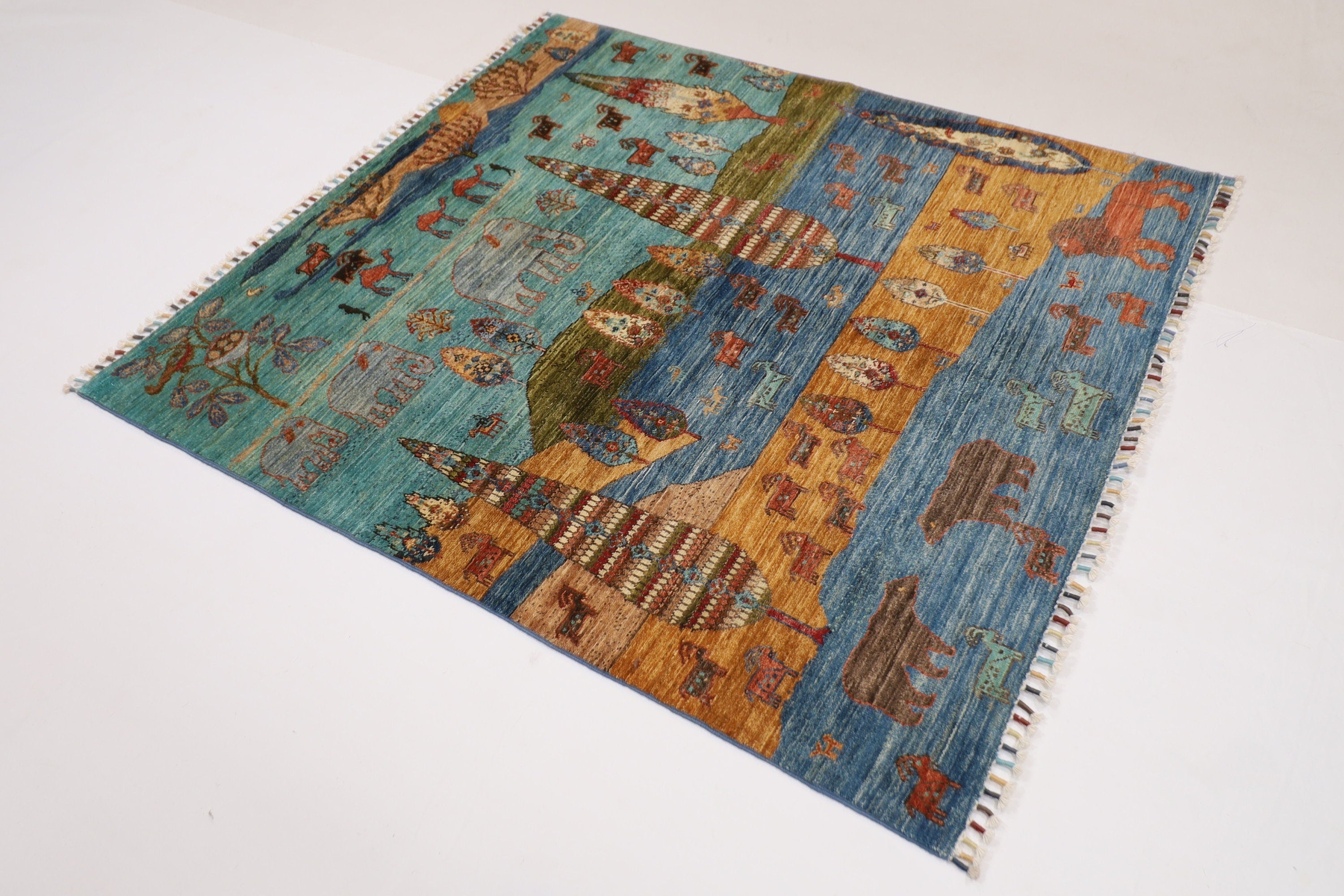 Tribal Rug - 155 x 166 cm, 5.1 x 5.6 ft Animal Design Hand Knotted Wool Rug