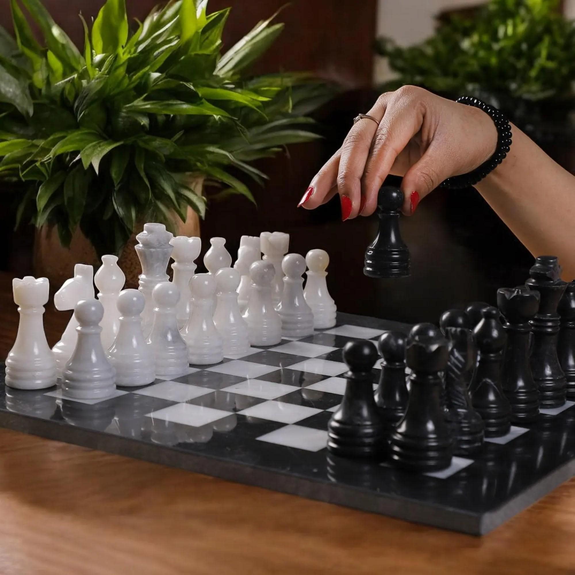 Black Marble chess board game | Marble chess sets | Black & White | Gifts for her | Christmas gifts